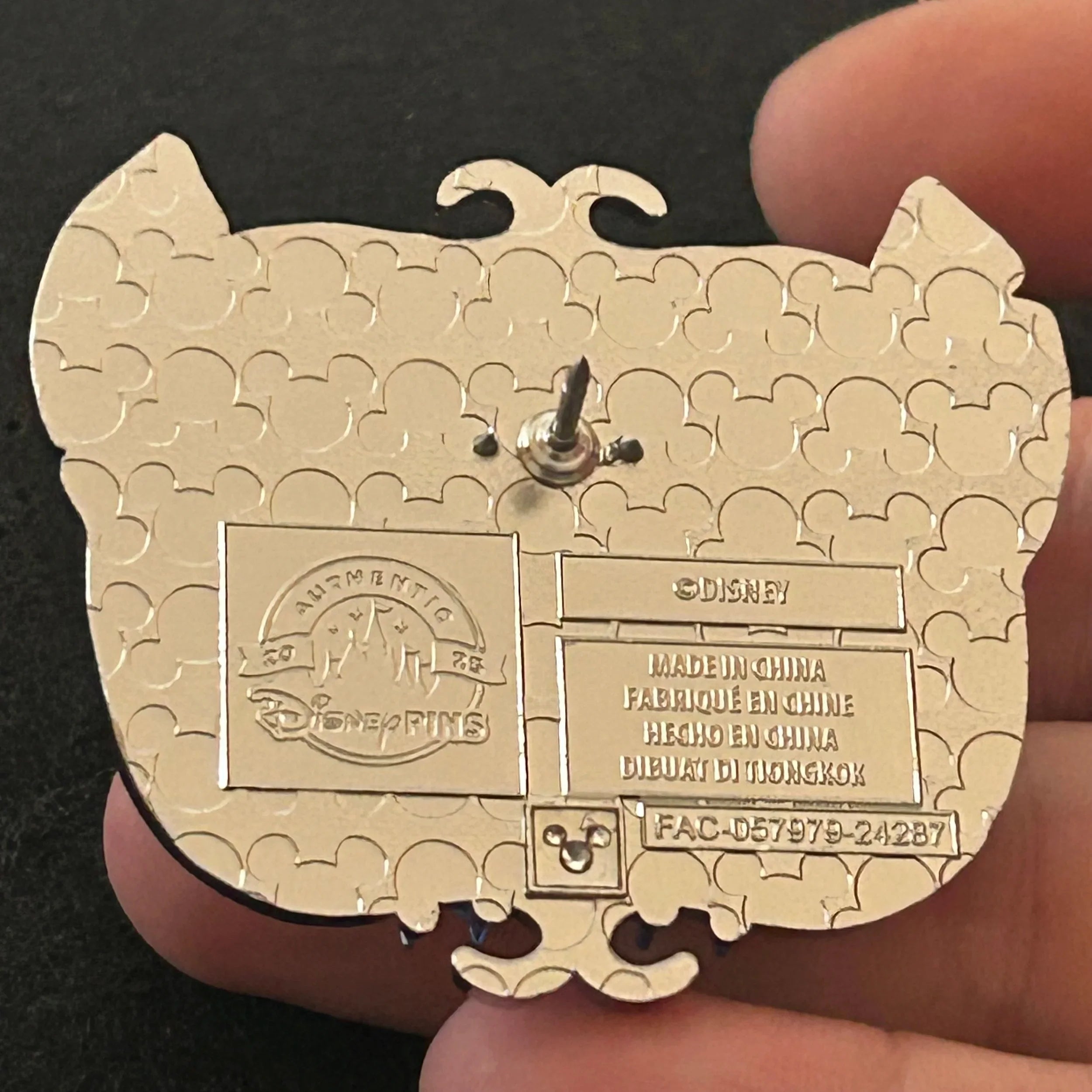 2025 - Stitch - 3D - Gemstone - Multi-texture - Disney Pin