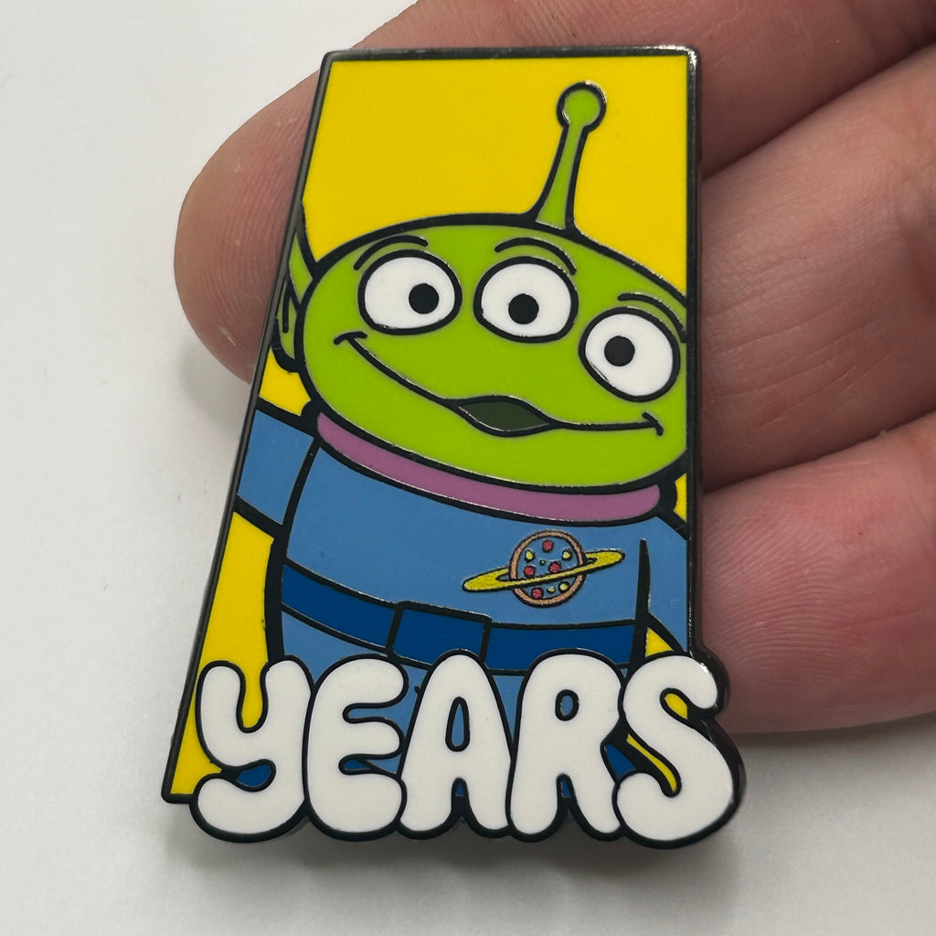 Loungefly -  LGM - Years - Toy Story - Disney Pin