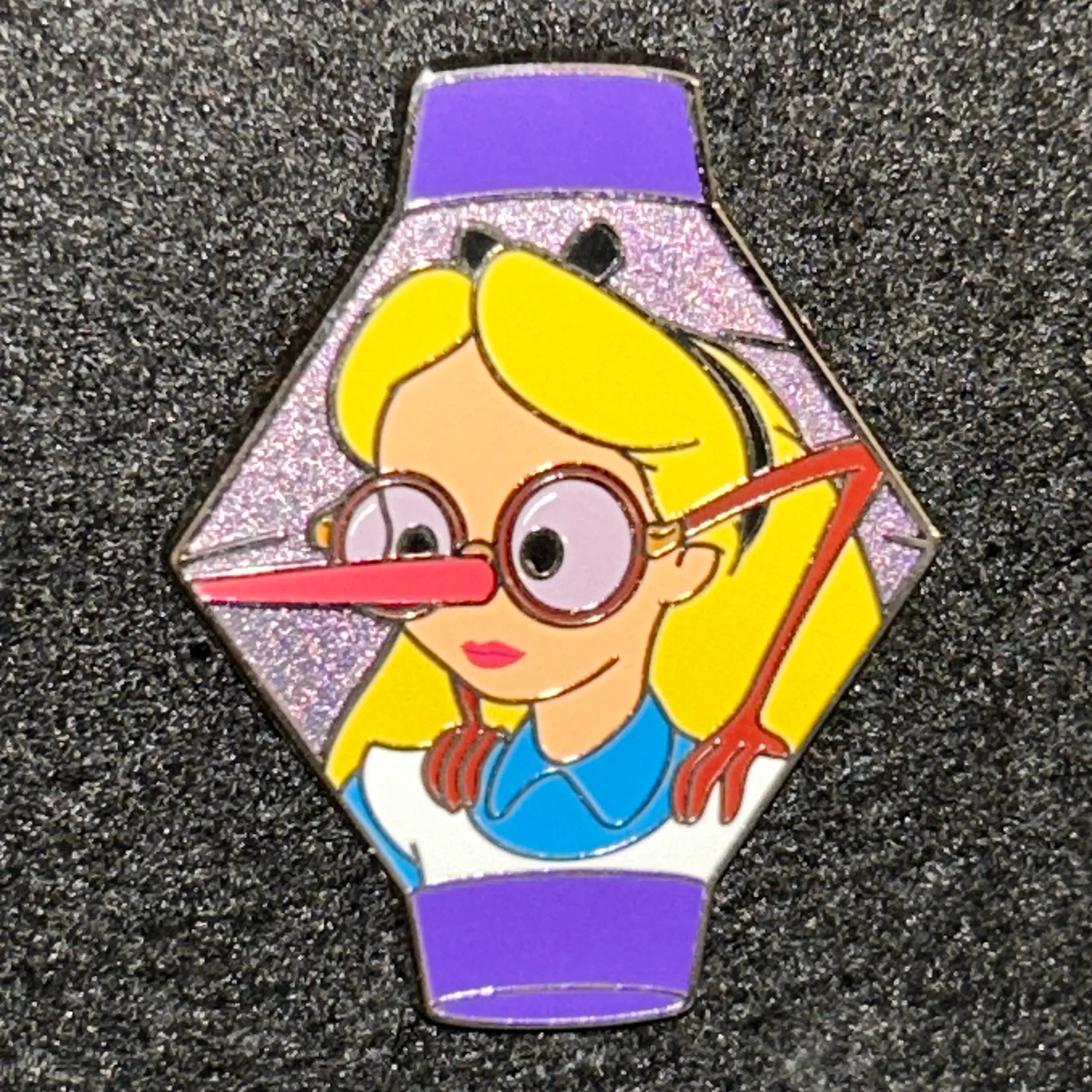2024 - Alice - Alice in Wonderland - Lantern Mystery Pin