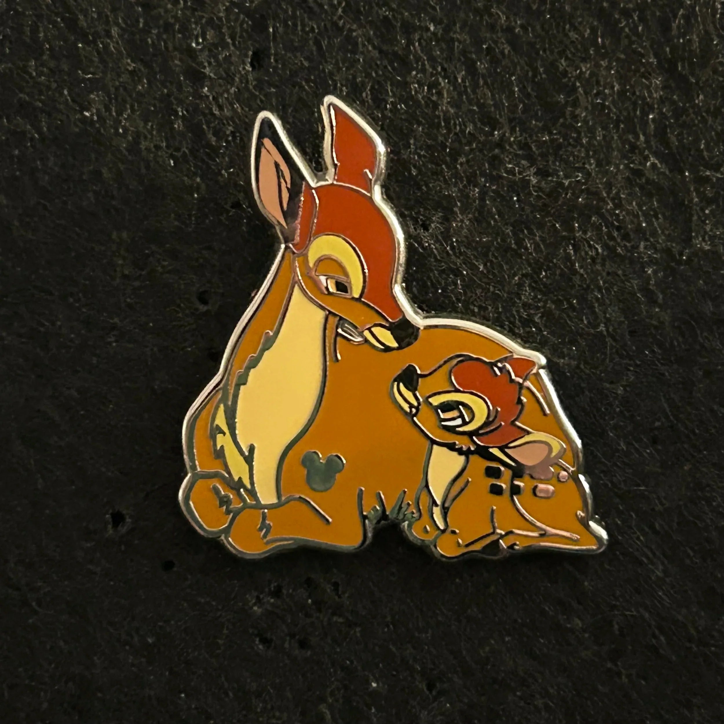 2019 - Bambi and His Mother - Snuggling - Hidden Mickey - Disney Pin