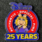 2025 - Ms Piggy - Muppets - 25 Years Of Pin Trading - LR - Logo - Disney Pin