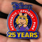 2025 - Ms Piggy - Muppets - 25 Years Of Pin Trading - LR - Logo - Disney Pin