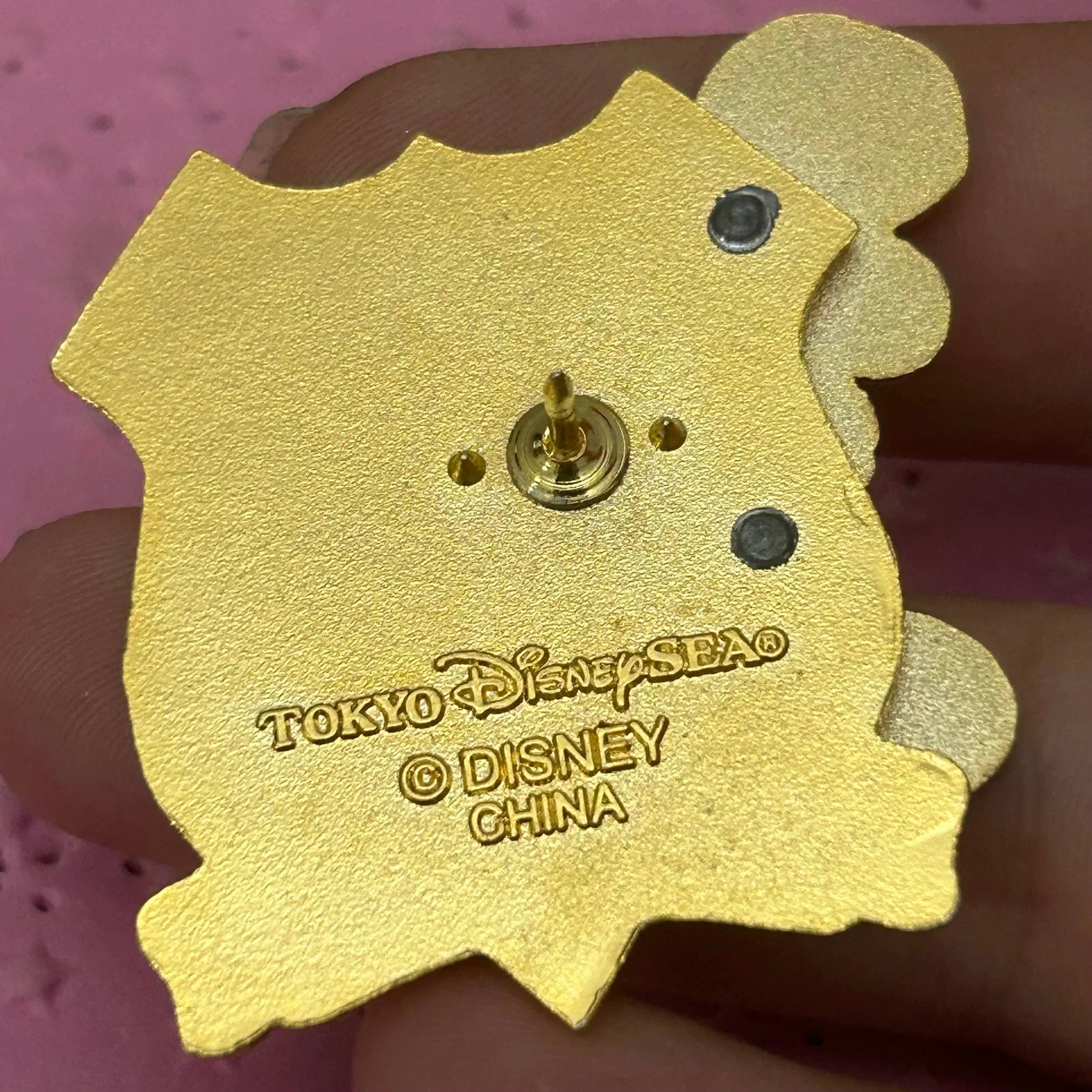 Tokyo Disney Sea 2nd Anniversary Mickey Shield Pin
