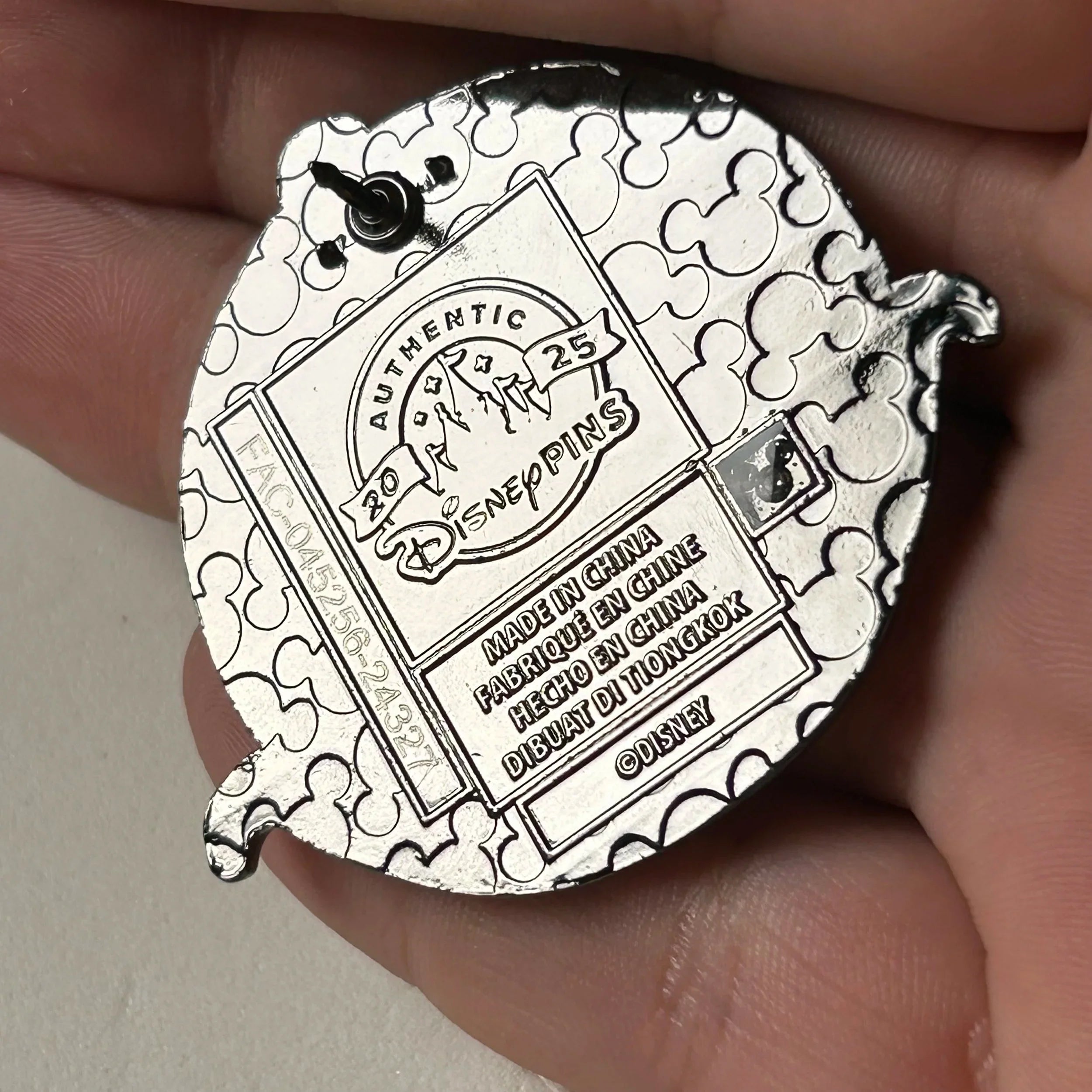 2025 - Skeleton - Pirates of the Caribbean - Driving Through Storm - Disney Pin