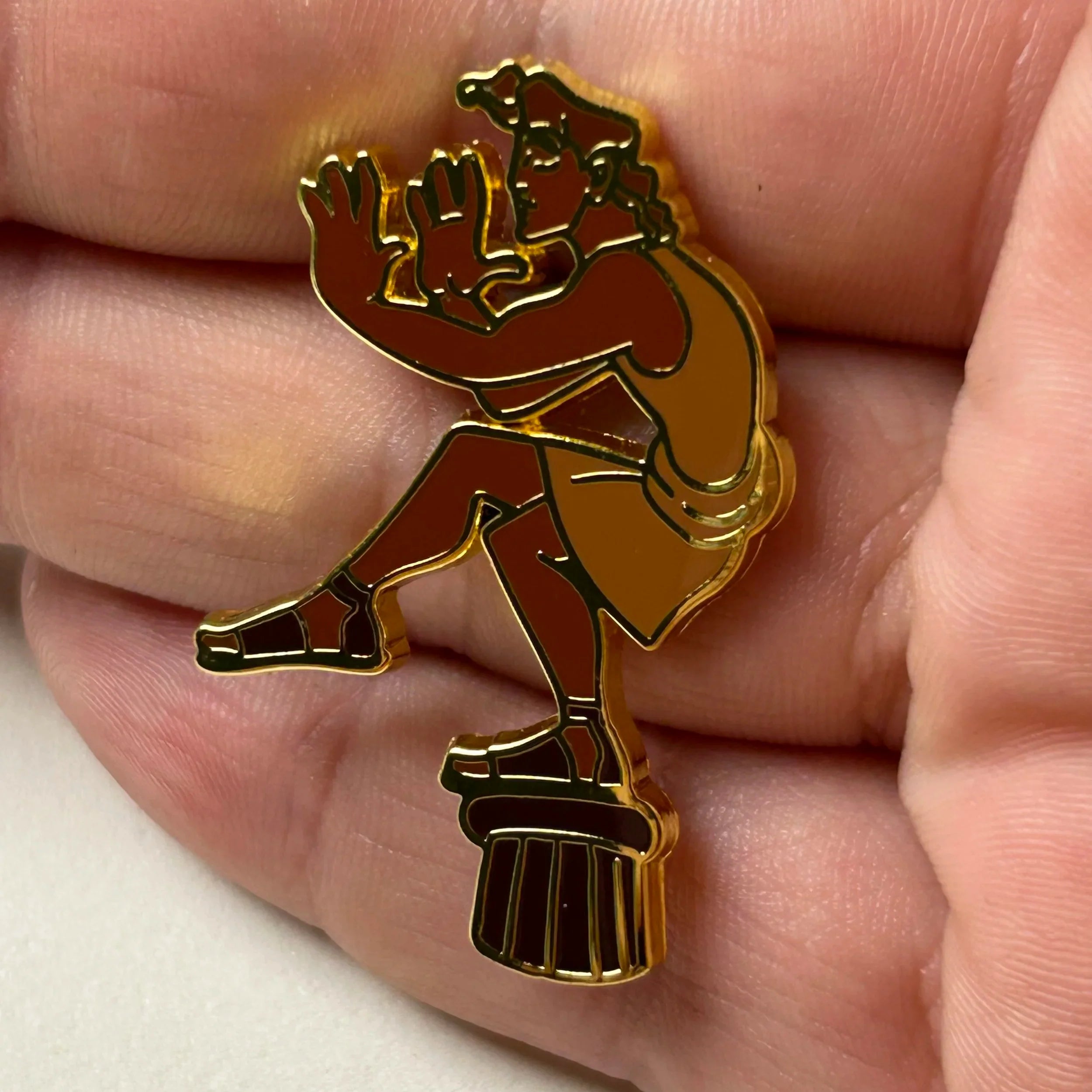 Loungefly - Hercules Statue - Mystery Series - Disney Pin