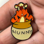 Loungefly - Tigger - In Hunny Pot - Disney Pin