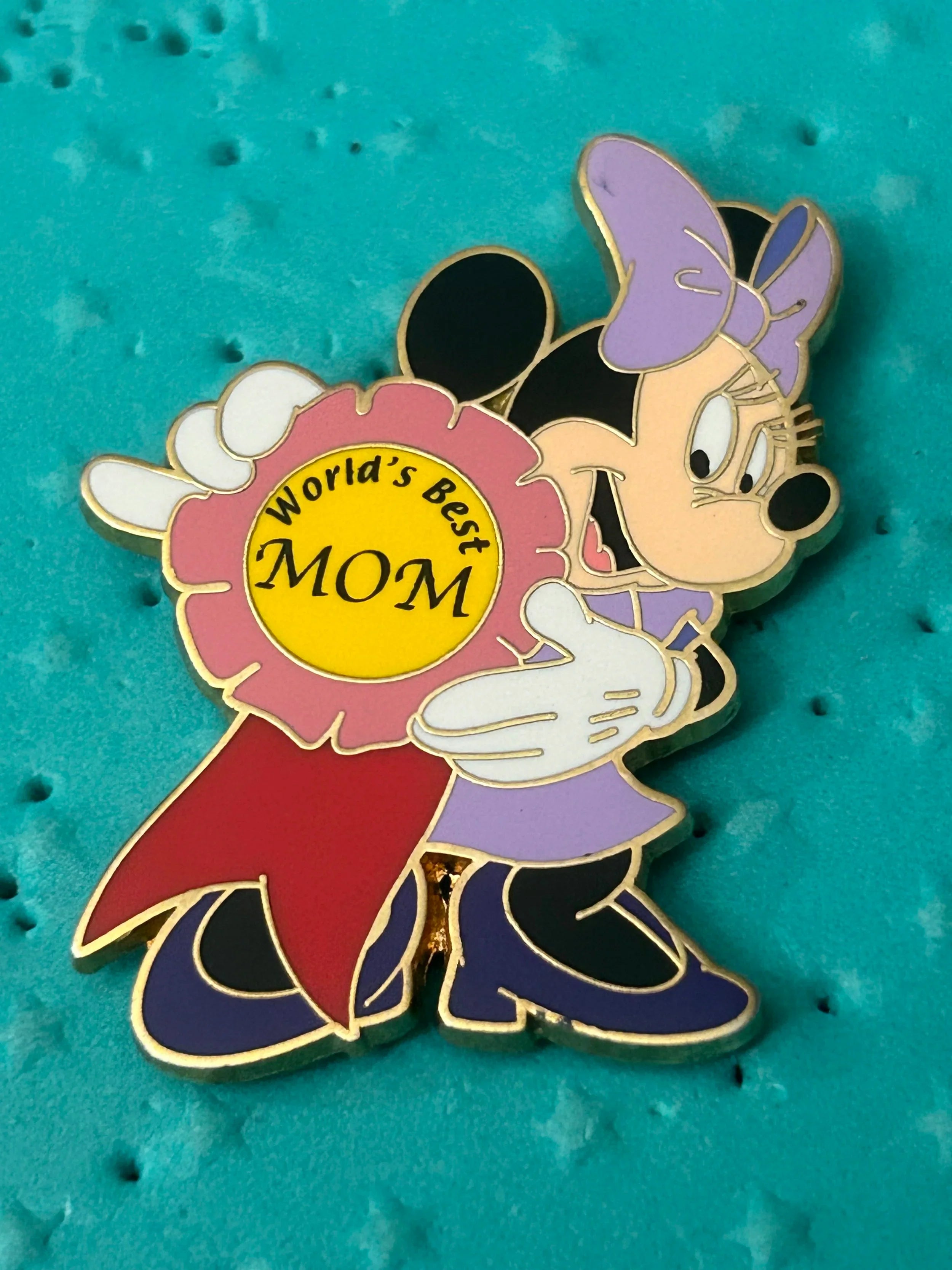 2009 - Minnie Mouse - Worlds Best Mom Pin