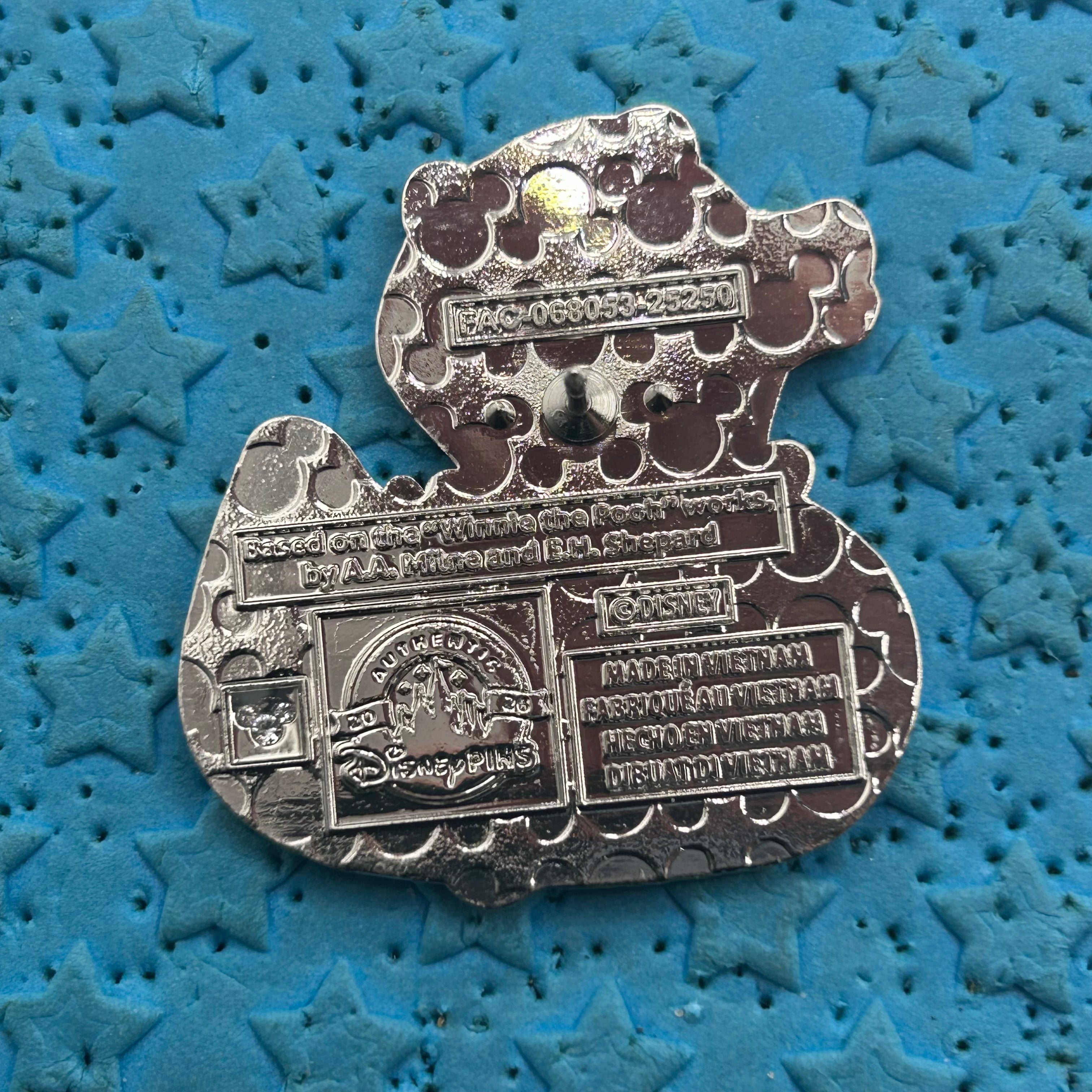 2026 - Winnie the Pooh - Disney Ducks- Series 2 - Disney Pin