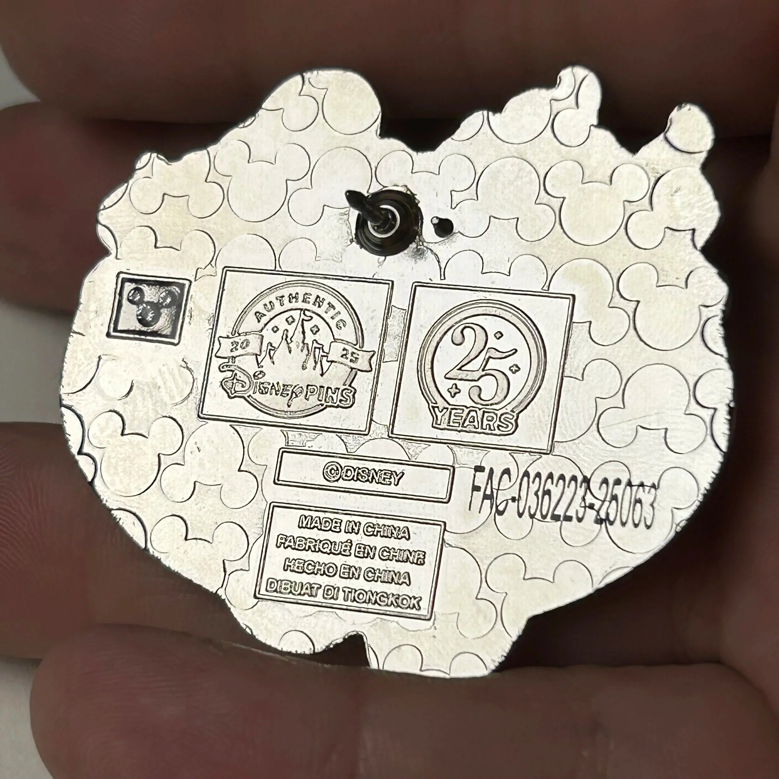 2025 - Mickey Mouse - Pin Trading Series - Disney Pin