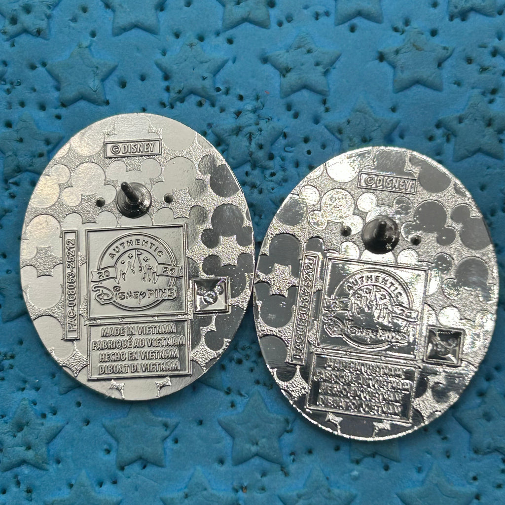 (2 Pin Set) 2026 - Mr Mickey and Mrs Minnie - Disney Pin