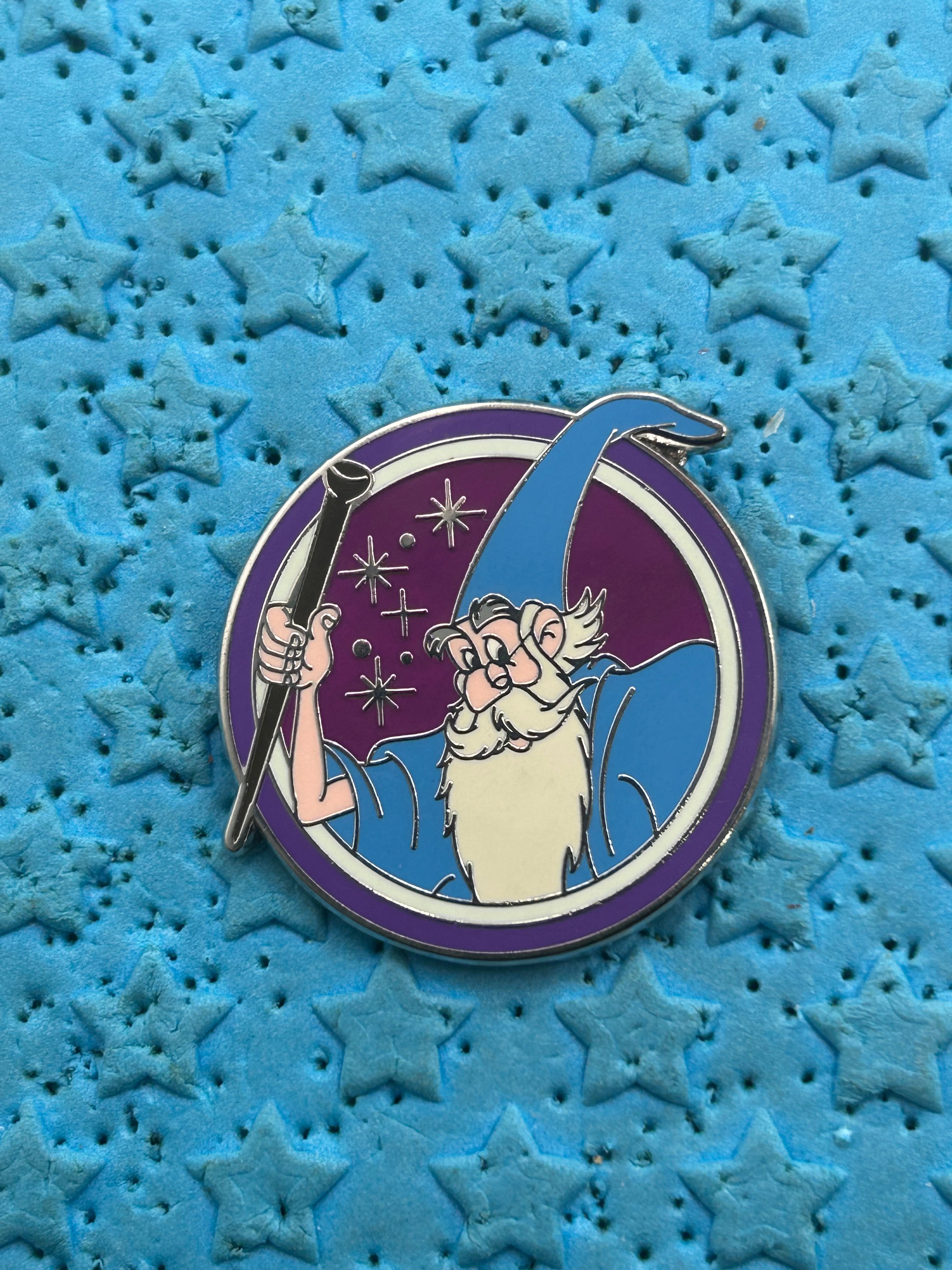 2012 - Merlin - Sword in the Stone - Disney Pin