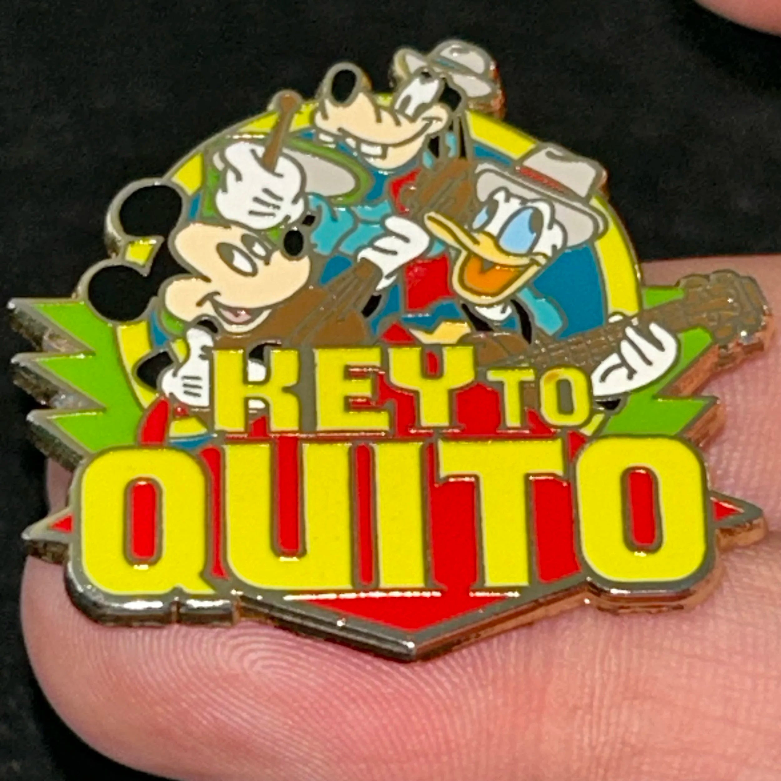 ABD - Mickey, Goofy, and Donald - Key to Quito - Disney Pin