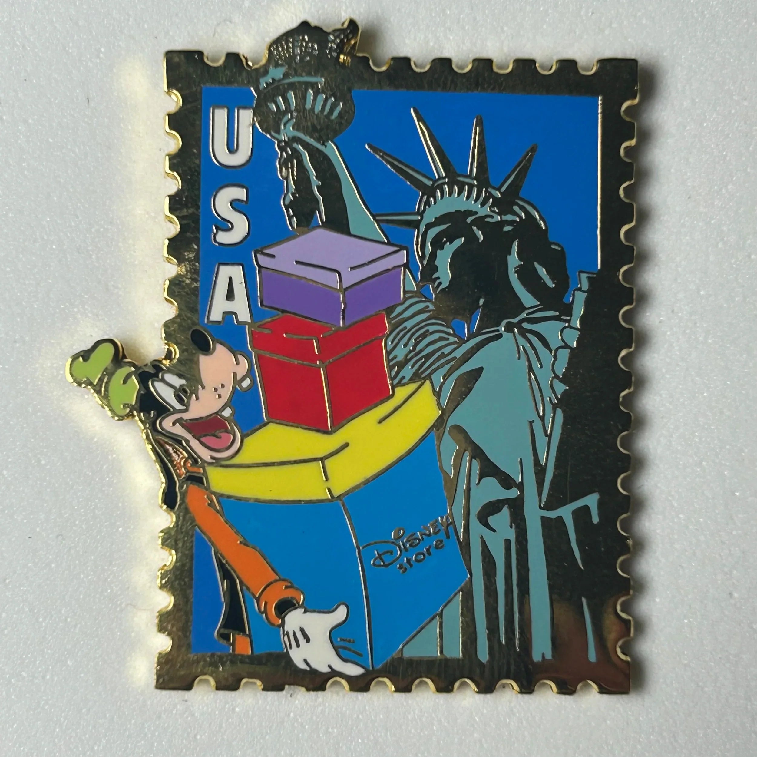 Disney Store - Goofy Shopping - Postage Stamp Series - USA - Disney Pin