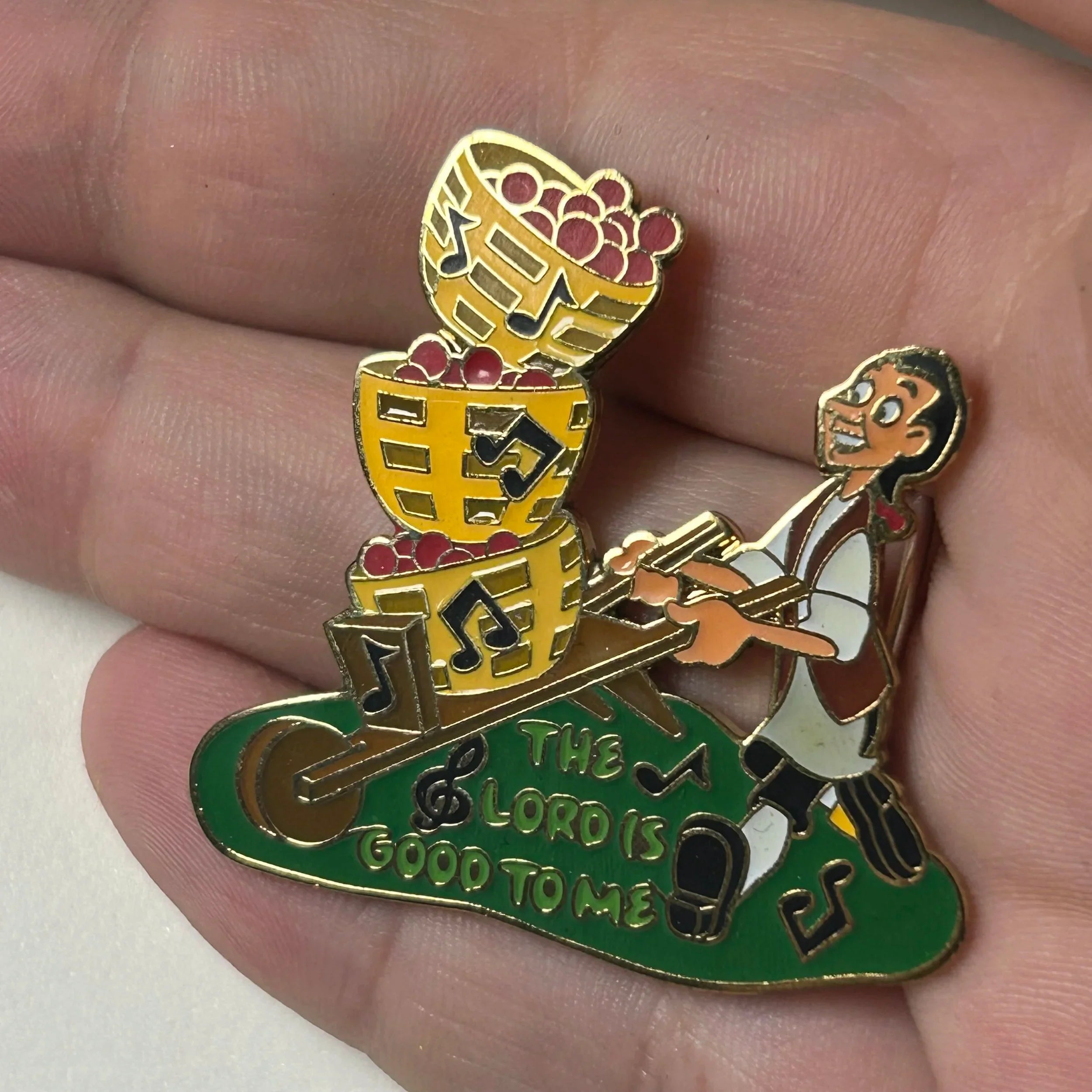2002 - Johnny Appleseed - The Lord is Good to Me - MMM - Disney Pin