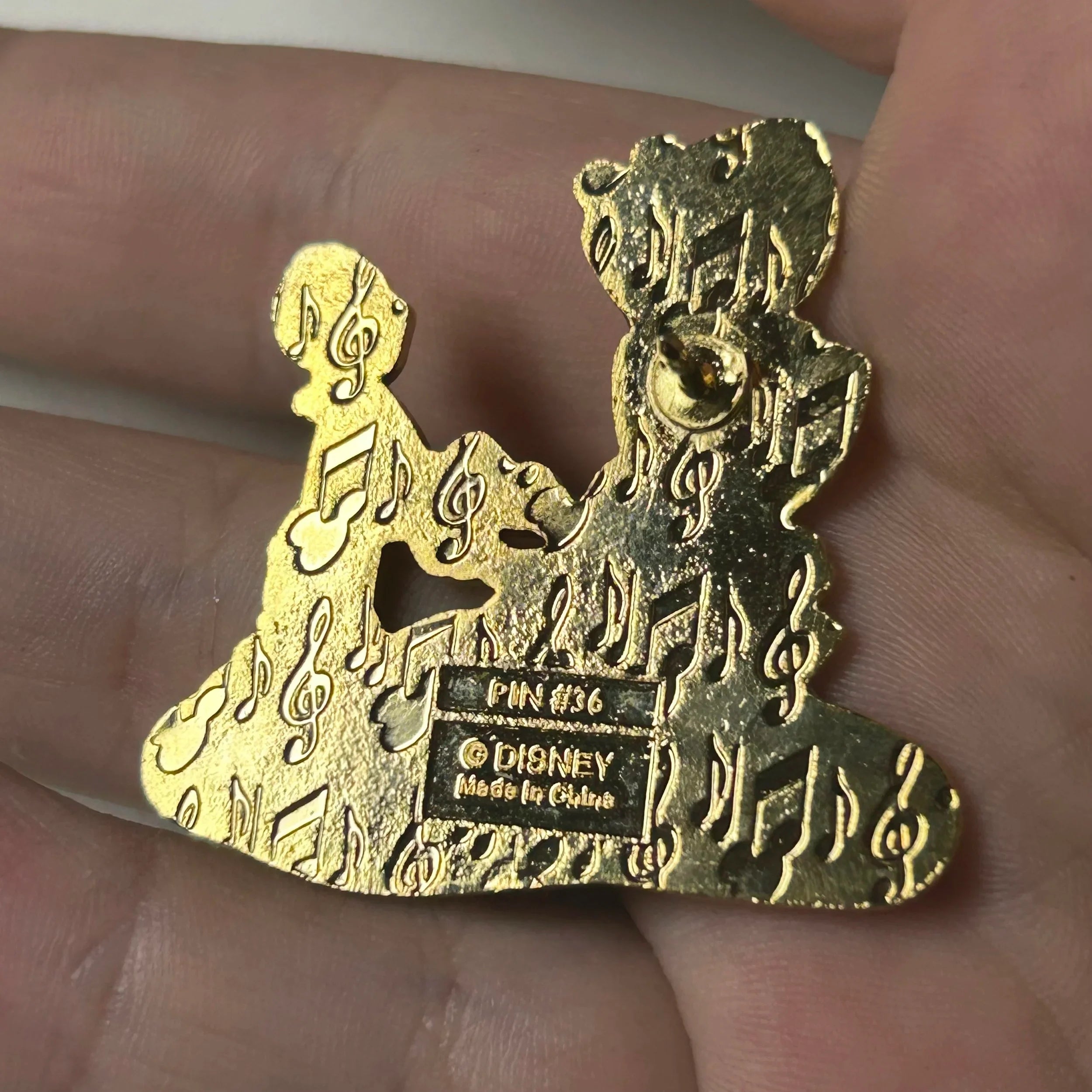 2002 - Johnny Appleseed - The Lord is Good to Me - MMM - Disney Pin