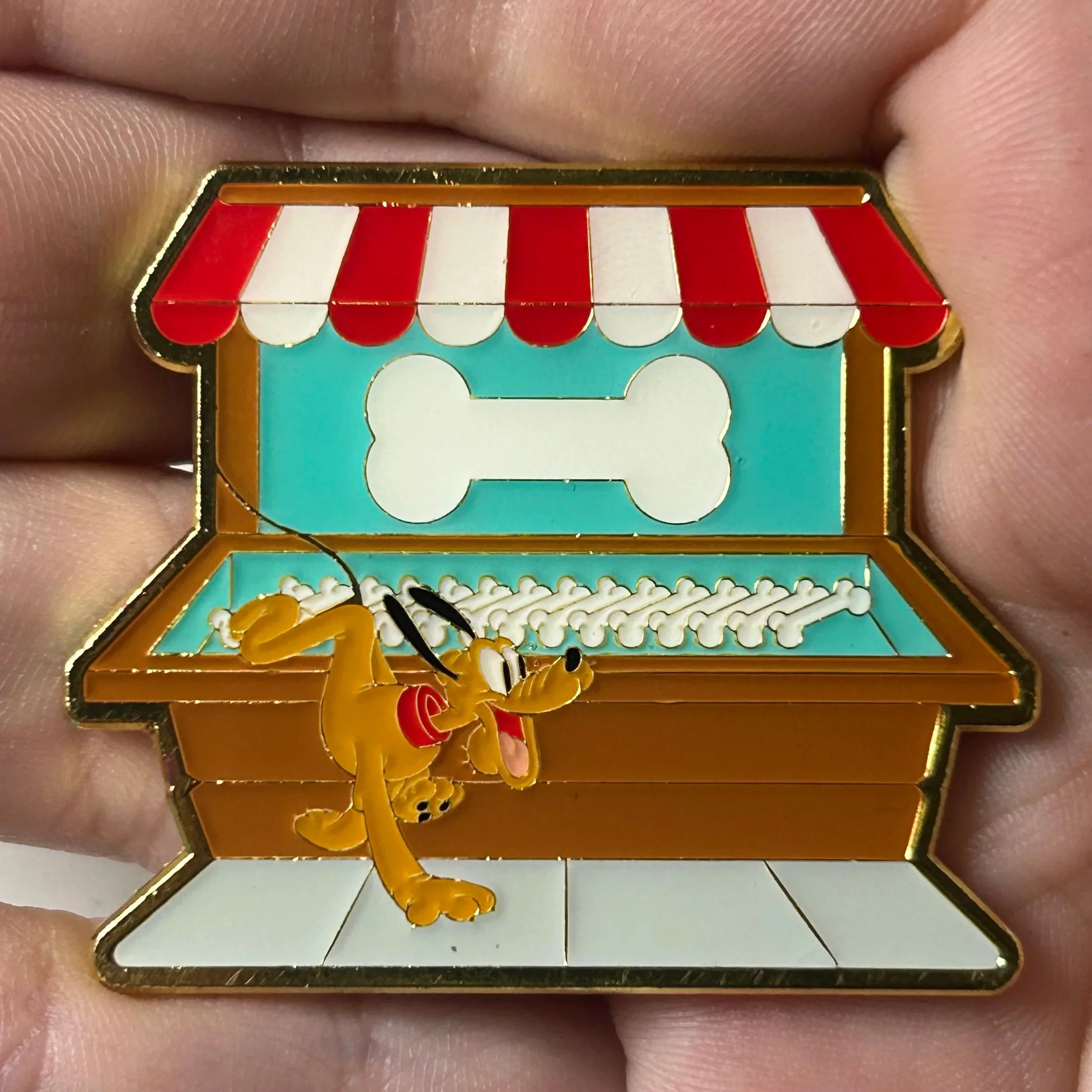 Loungefly - Pluto - Running Past Bone Stand - Mystery Series - Disney Pin