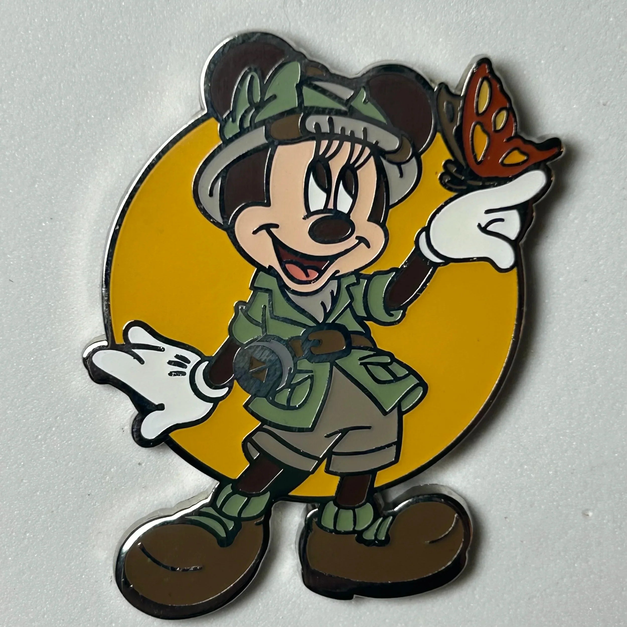 2020 - Minnie Mouse - With Butterfly - Explorer Series - Disney Pin