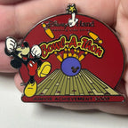2007 - Mickey Mouse - Bowl A Thon - Cast Exclusive - LE 5,000 - Disney Pin