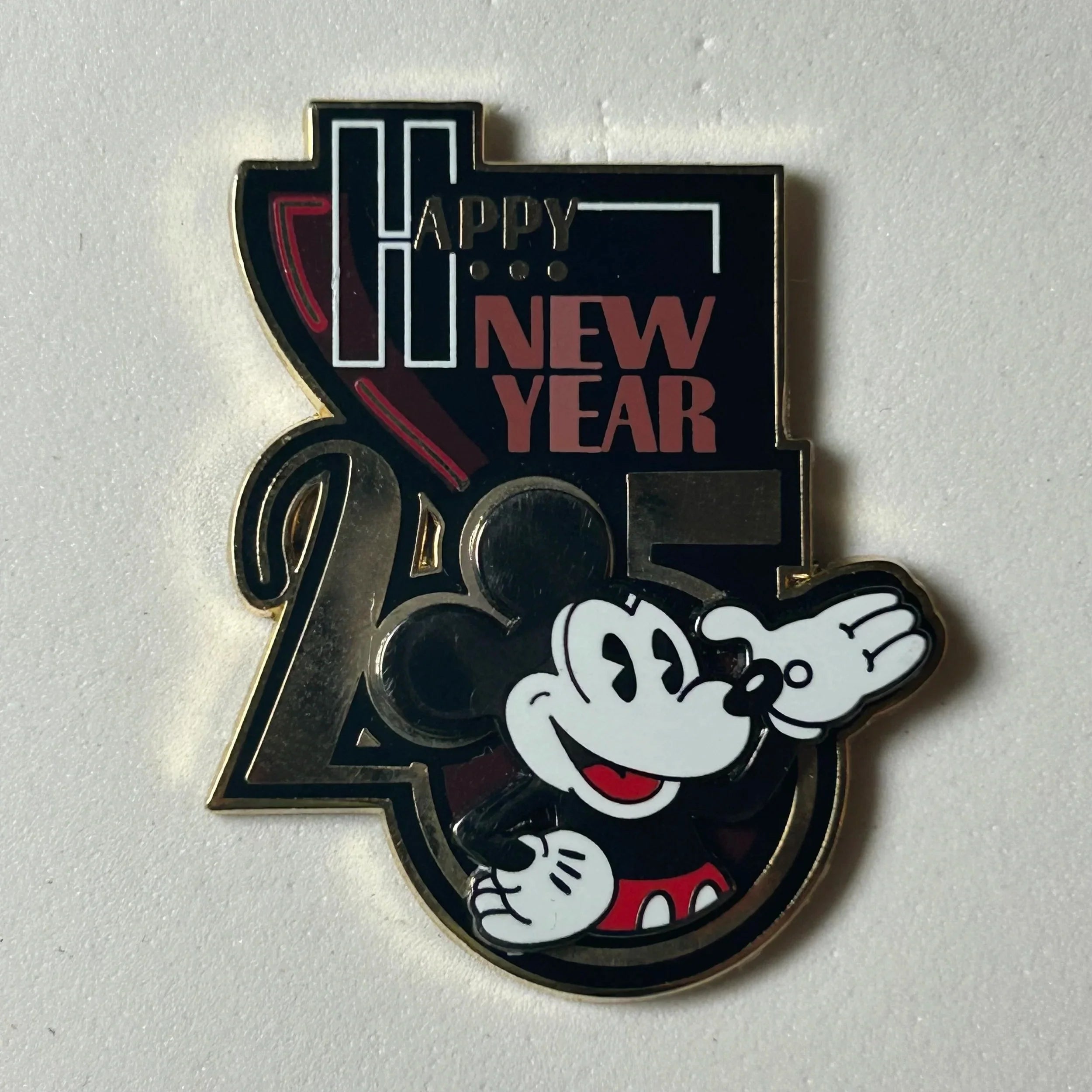 2005 - Mickey - Happy New Year - WDW - Cast Exclusive - LE 5,000 - Disney Pin