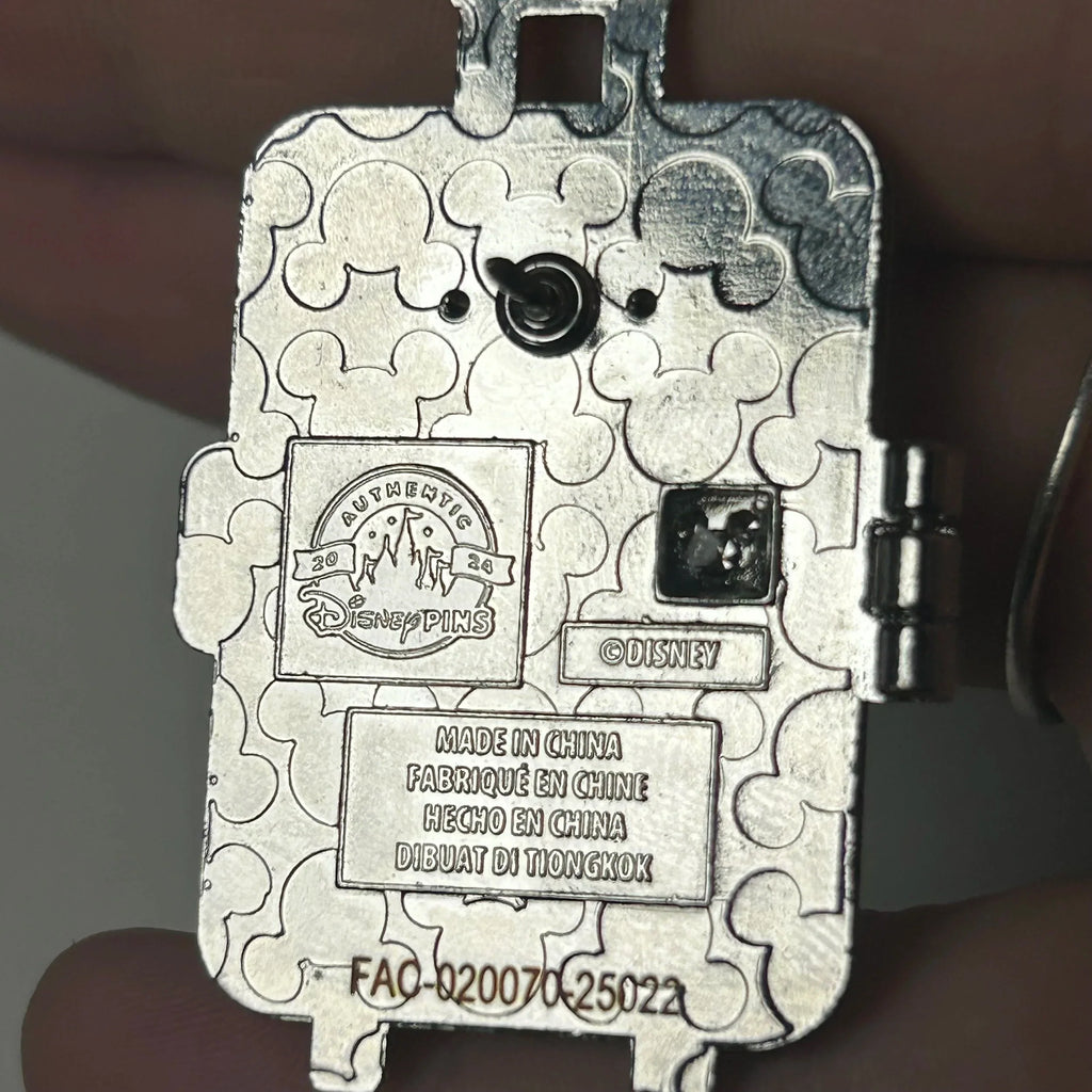 2024 - Mickey Mouse - Suitcase - Hinge - Disney Pin