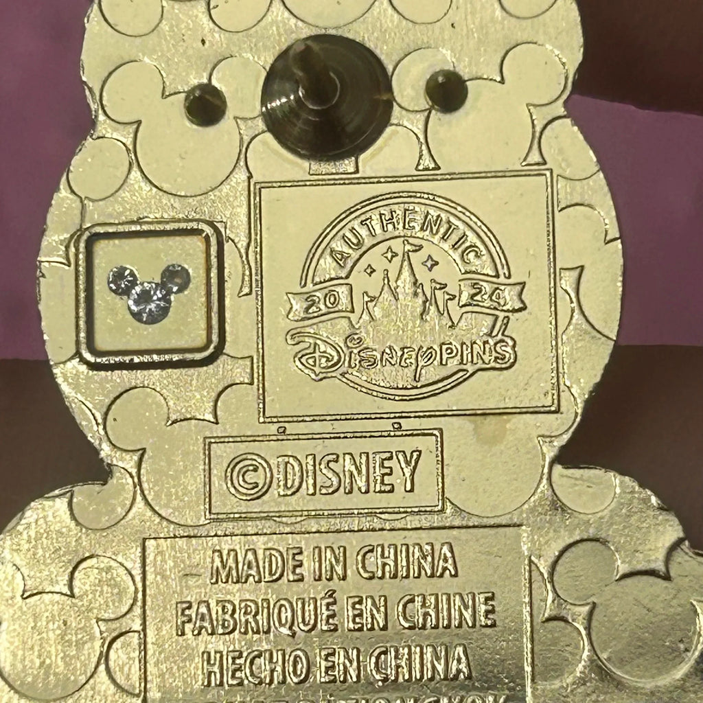 2024 - Daisy Duck - Character Fans - Disney Pin