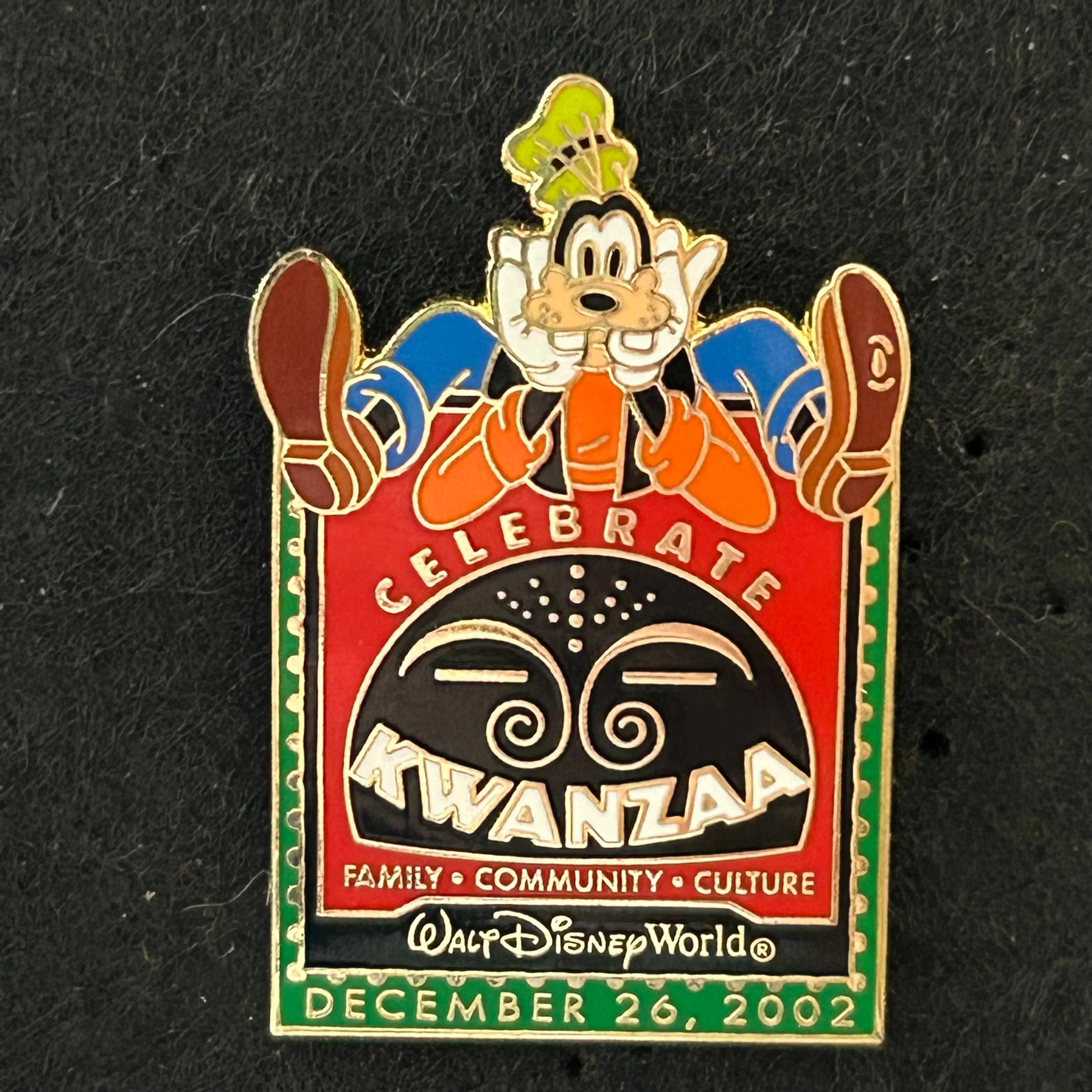 2002 - Goofy - Celebrate Kwanza - LE 1,500 - Disney Pin