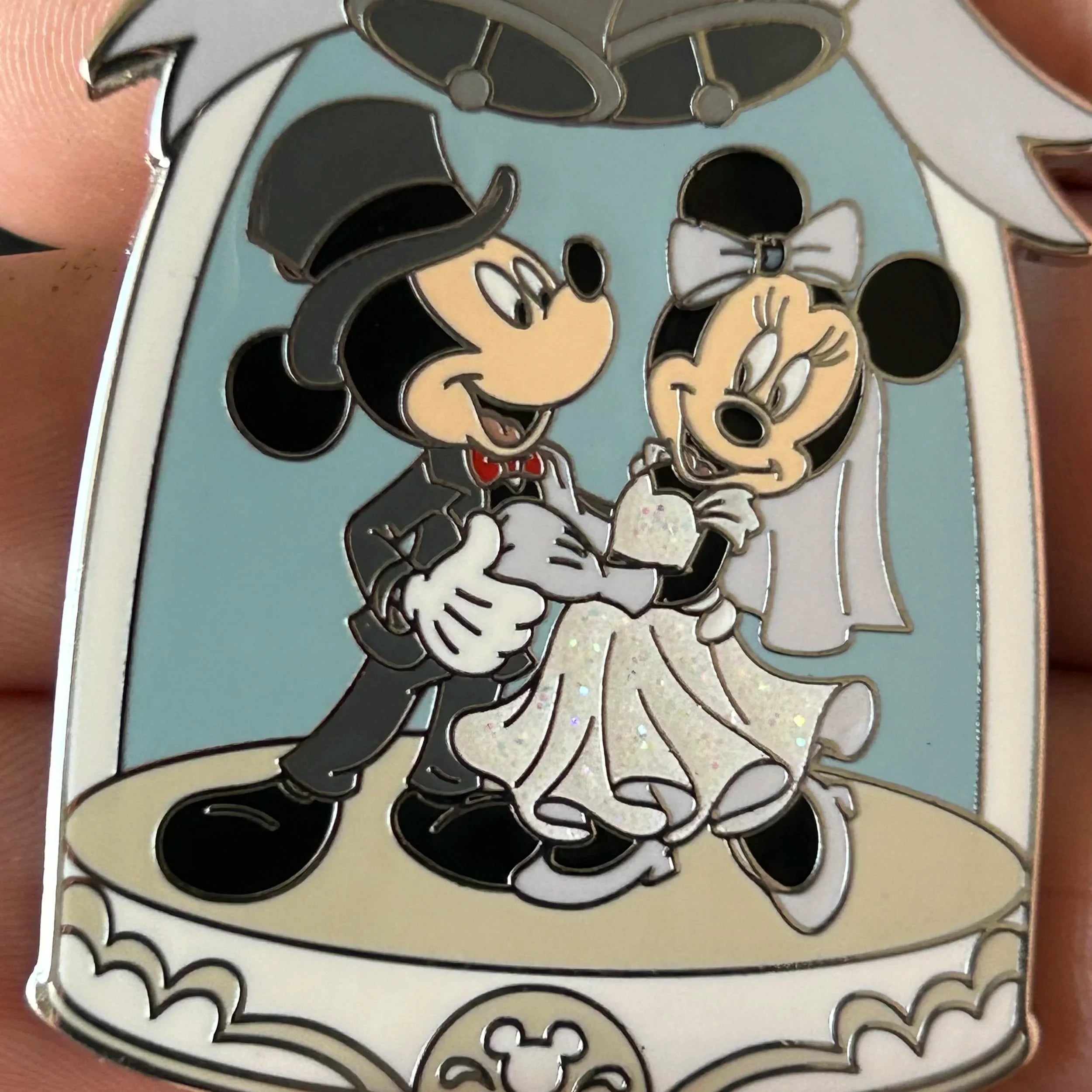 2024 - Mickey and Minnie Mouse - Wedding - Bride and Groom - Disney Pin