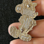 2025 - Mickey Mouse - Tourist - Epcot Series - Disney Pin