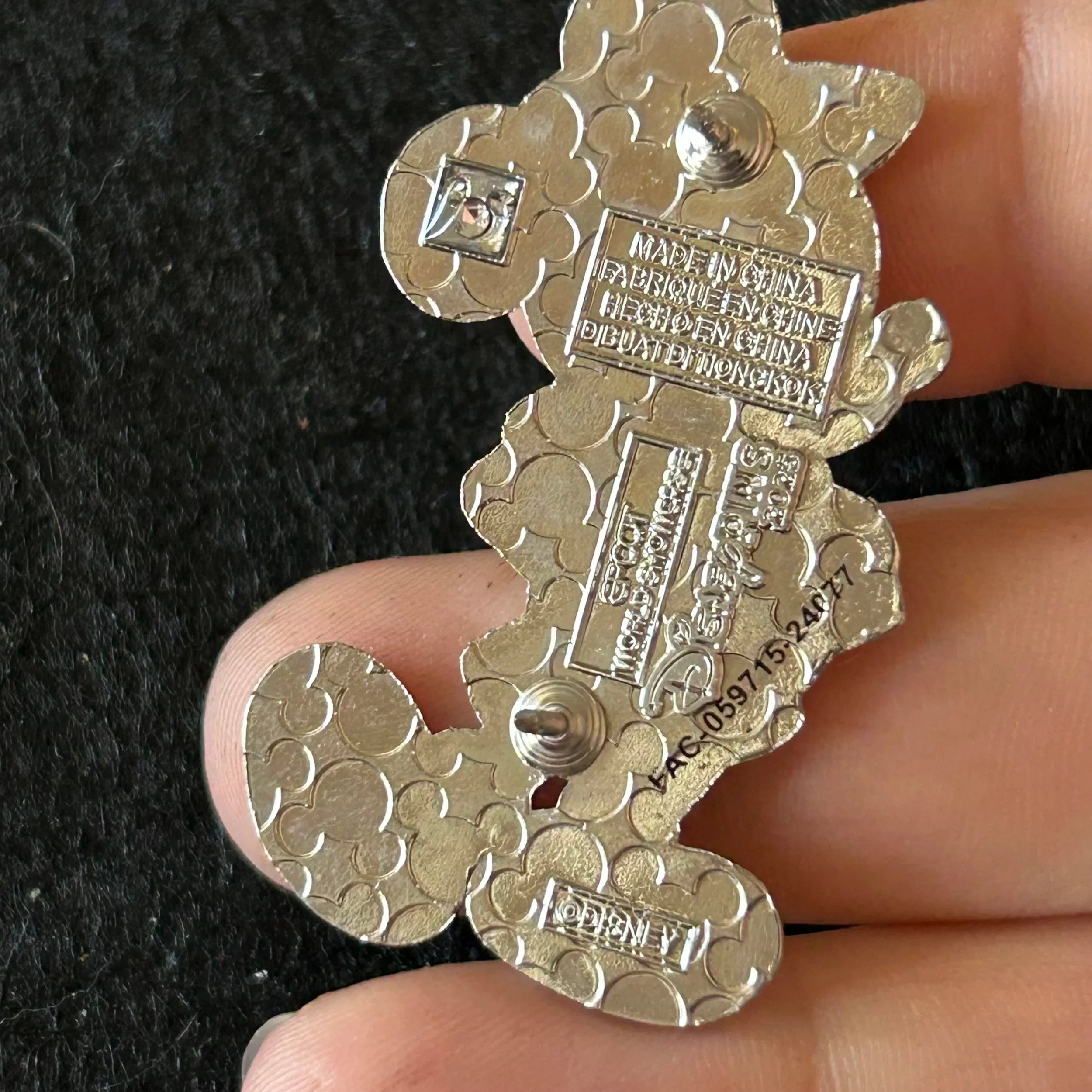 2025 - Mickey Mouse - Tourist - Epcot Series - Disney Pin