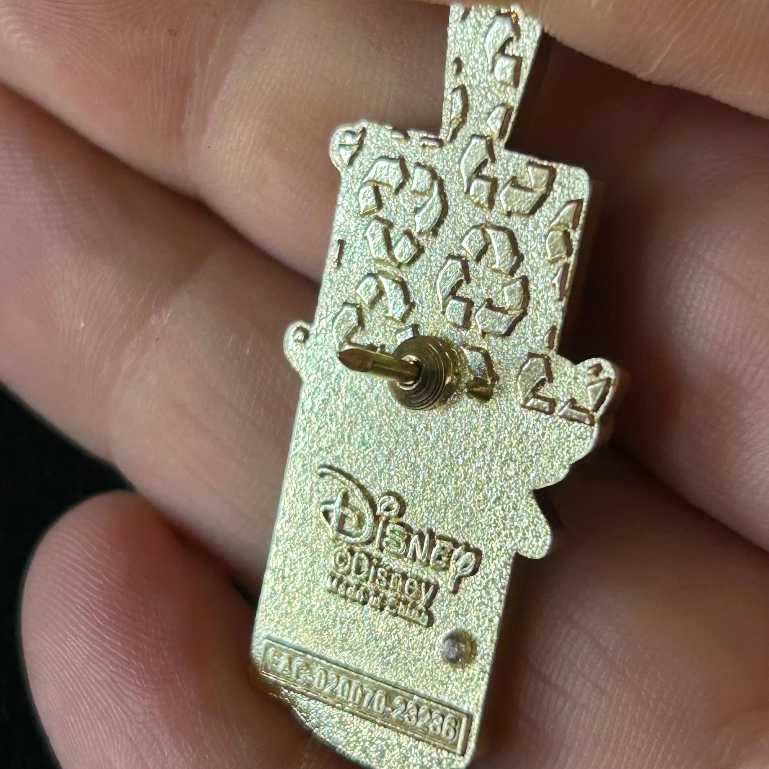 Uncas - Lumiere - Beauty and the Beast - Bookmark - Disney Pin