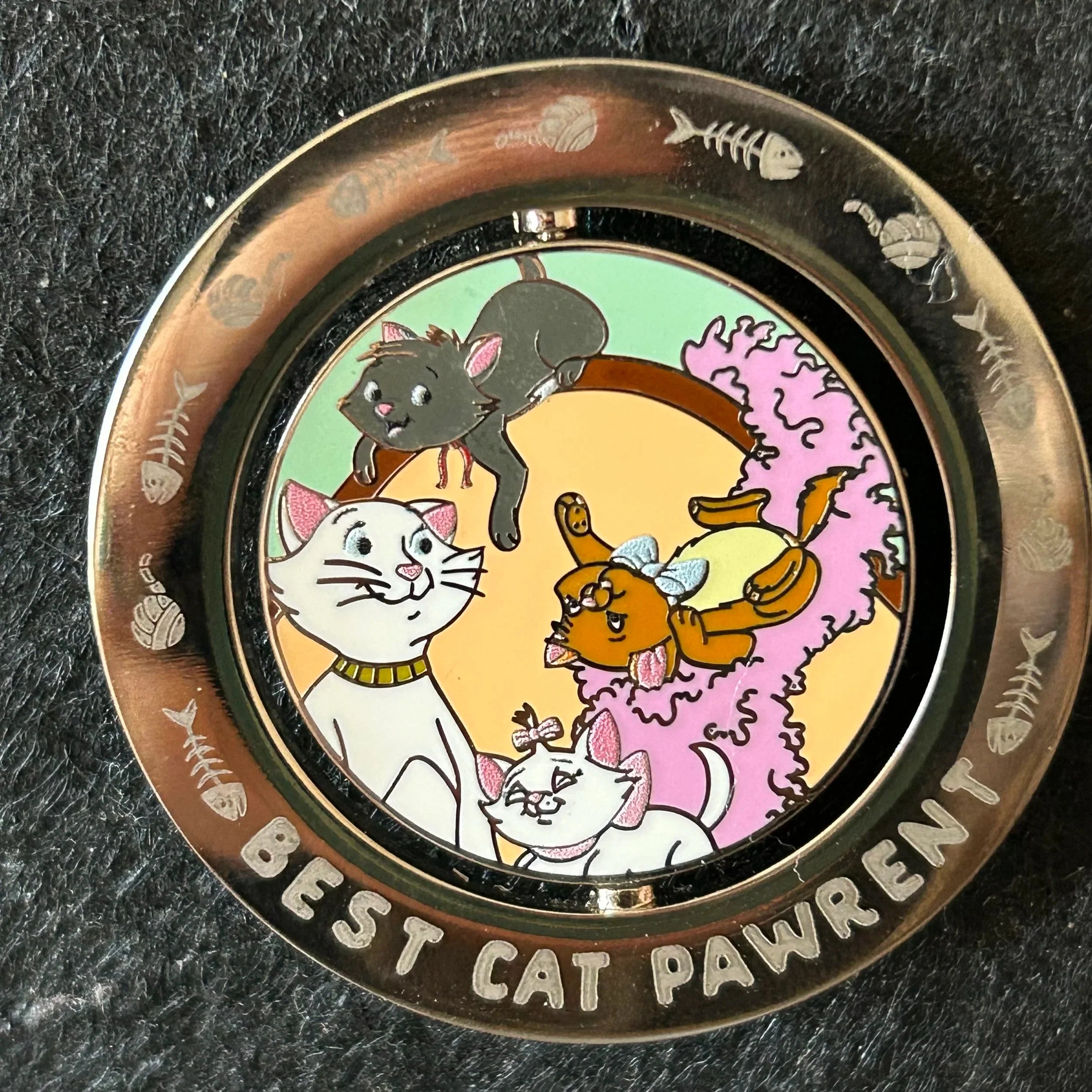 2024 - Aristocats - Flipper - Best Cat Pawrent - Disney Pin