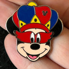 2015 - Mickey Mouse - Mardi Gras - Hidden Mickey - Disney Pin