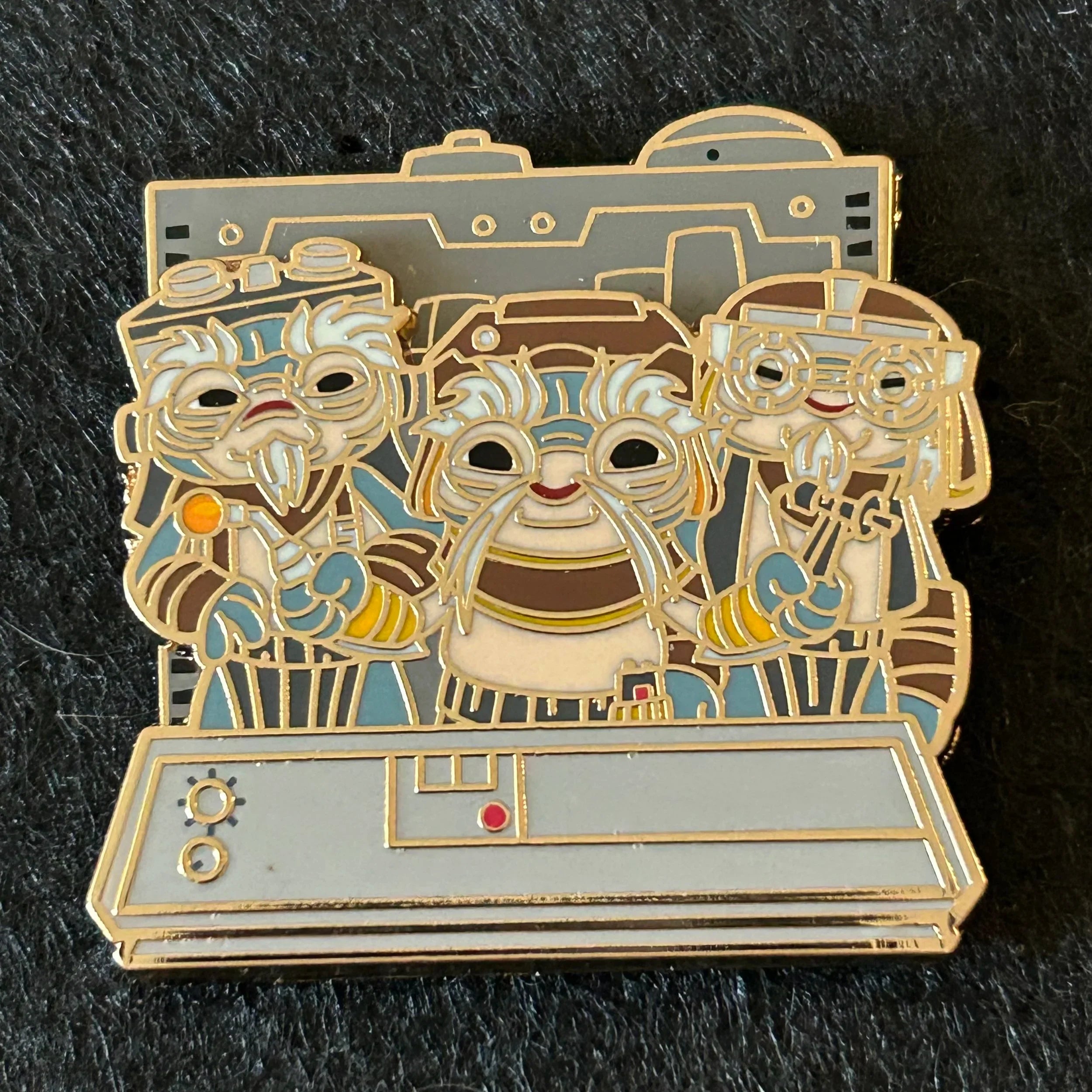 2025 - Anzellan Group - Star Wars - LR- Disney Pin on Pin