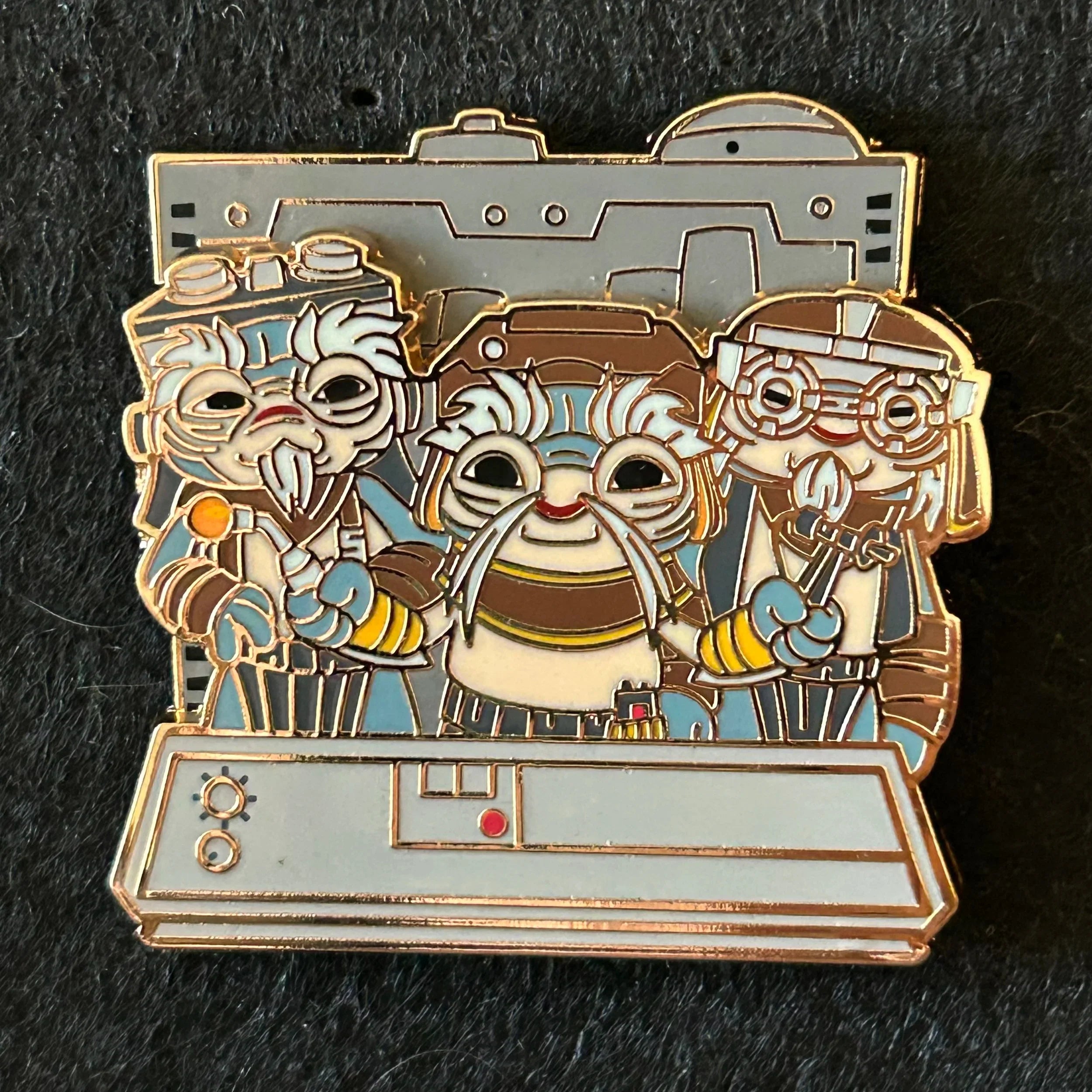2025 - Anzellan Group - Star Wars - LR- Disney Pin on Pin