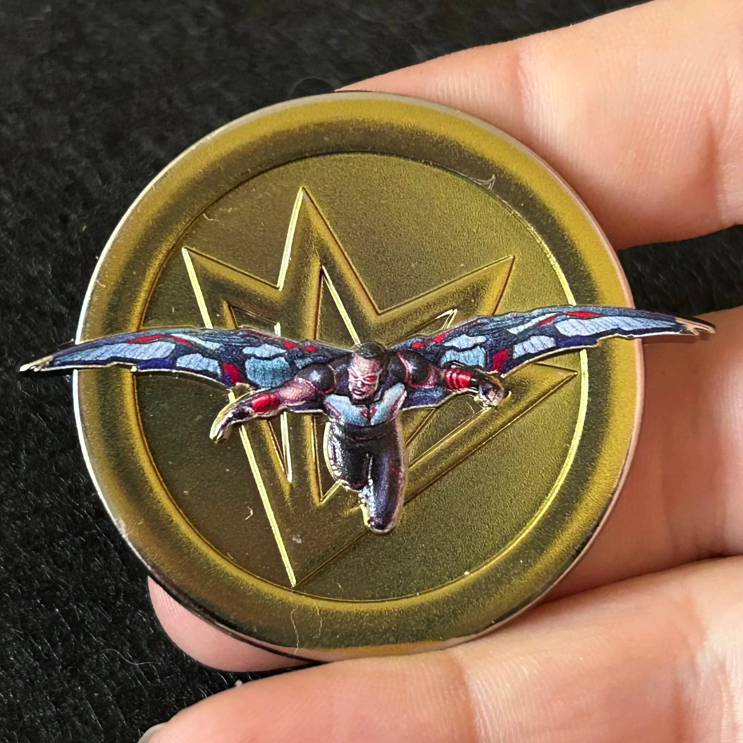 2021 - Falcon - Marvel - Multi Texture - Disney Pin