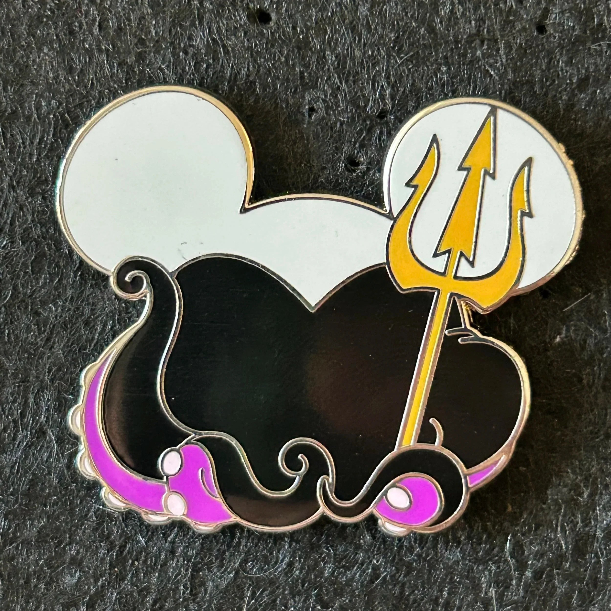 2022 - Ursula - The Little Mermaid - Villain Mickey Icon - Mystery Pin