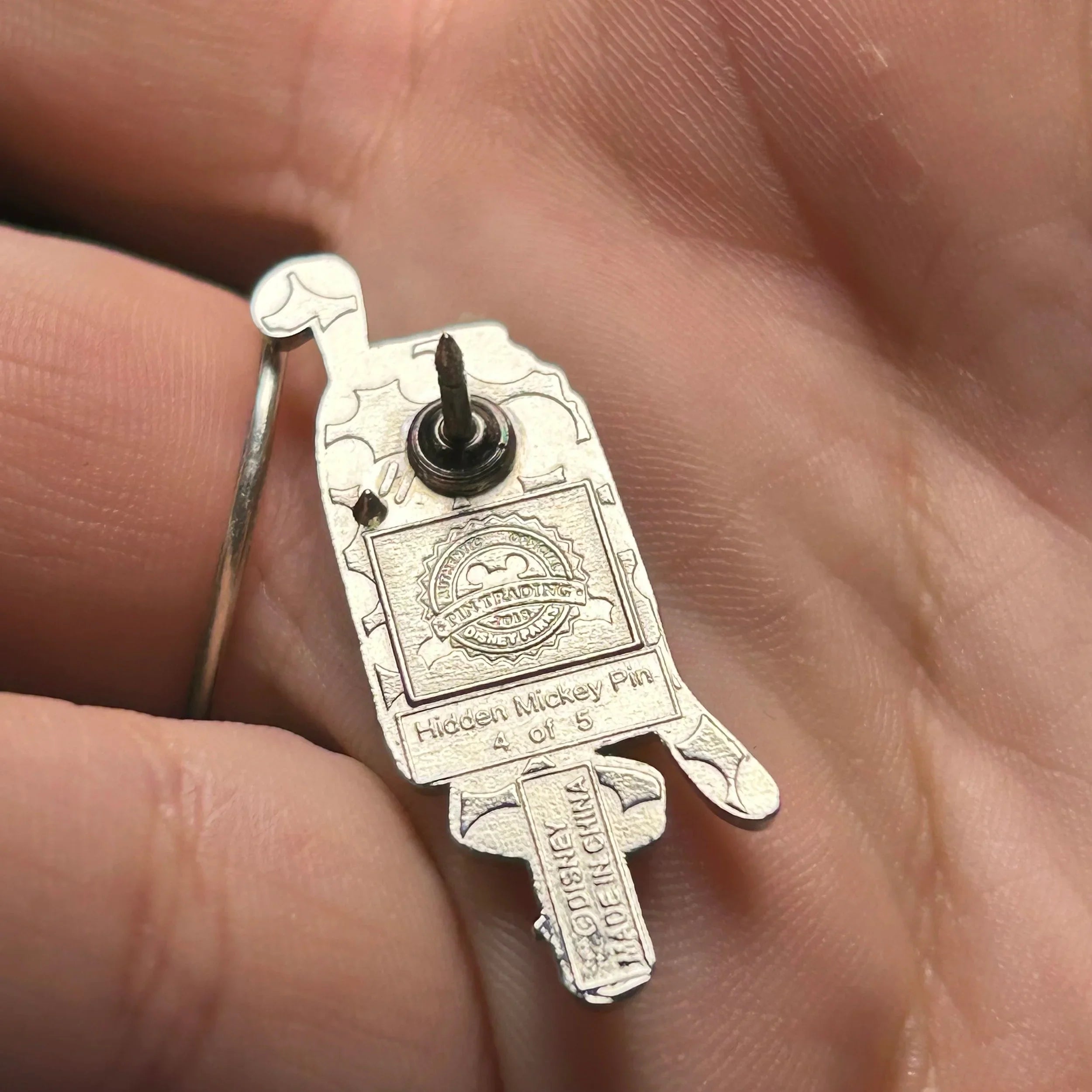 2018 - Pluto - Ice Cream Bar - Tiny - Hidden Mickey - Disney Pin