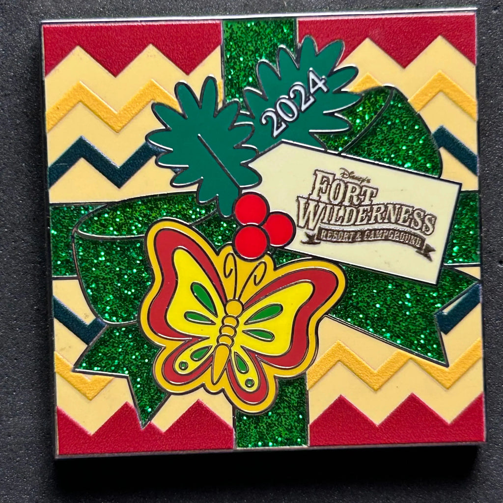 2024 - Bambi - Fort Wilderness - Flip Open - LE 2,000 - Christmas Series - Disney Pin