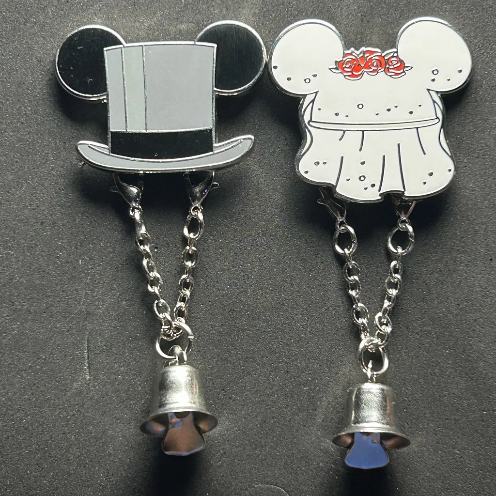 2024 - Mickey and Minnie - Wedding Hats with Dangle Bells - 2 Pin Set - Disney Pins