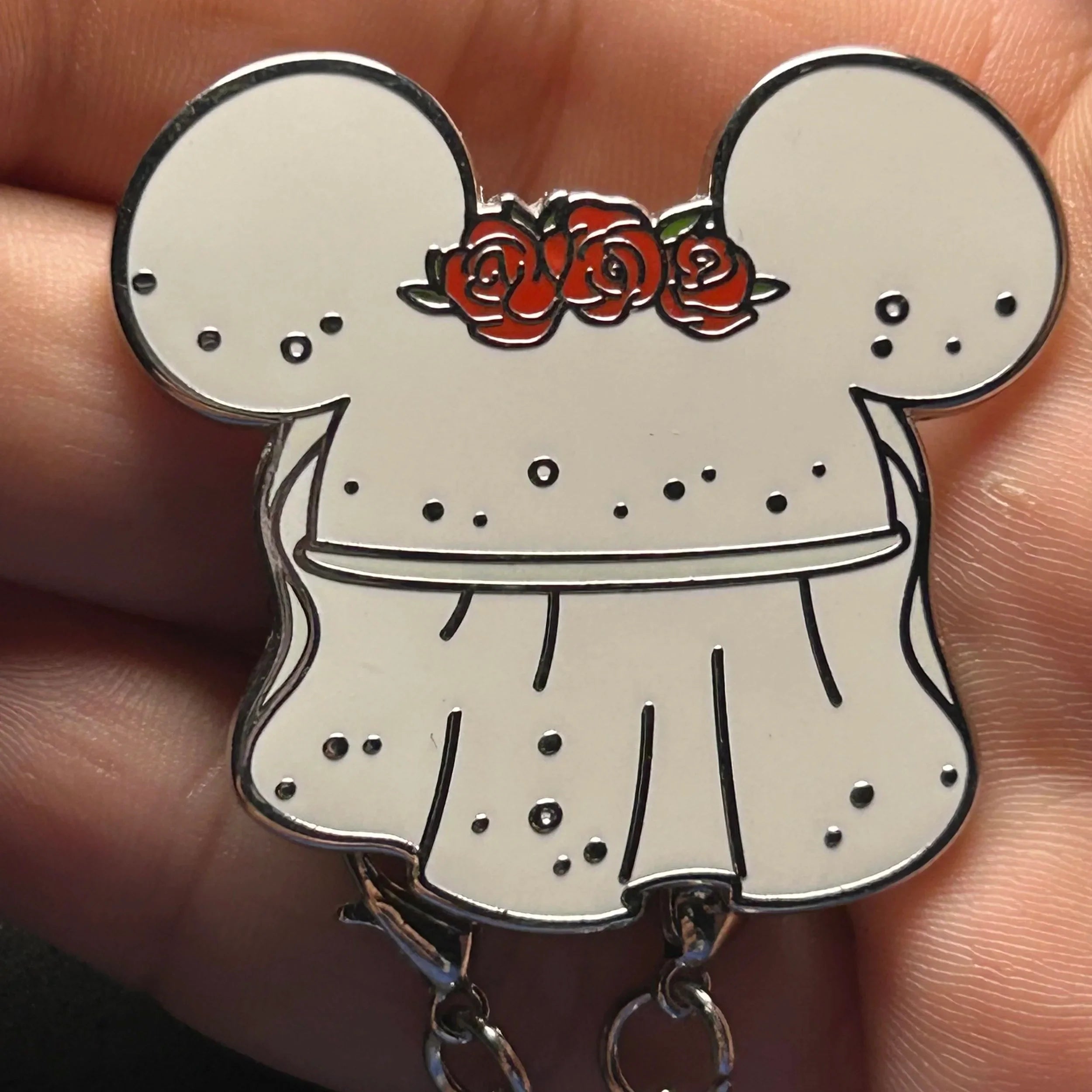 2024 - Mickey and Minnie - Wedding Hats with Dangle Bells - 2 Pin Set - Disney Pins
