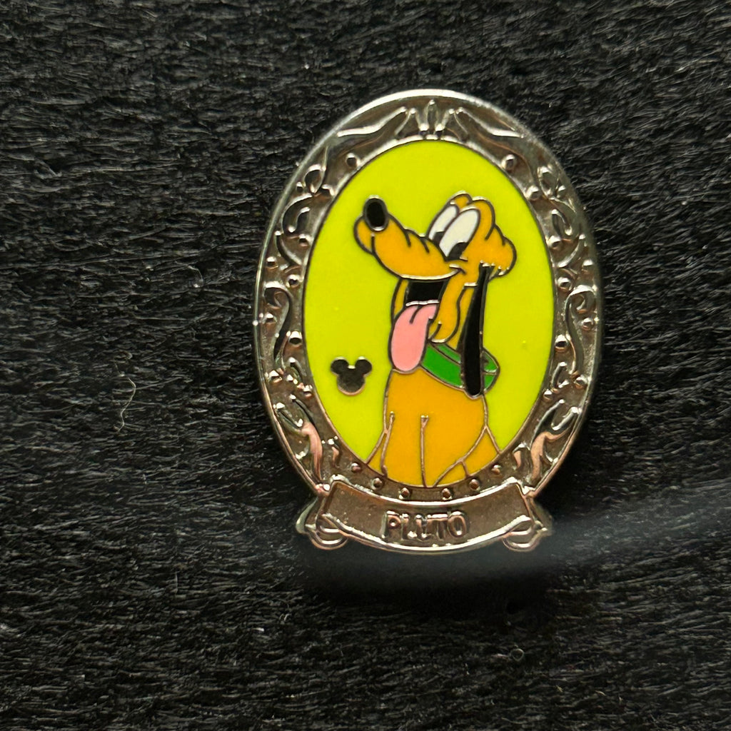 2011 - Pluto Portrait - Hidden Disney - Disney Pin
