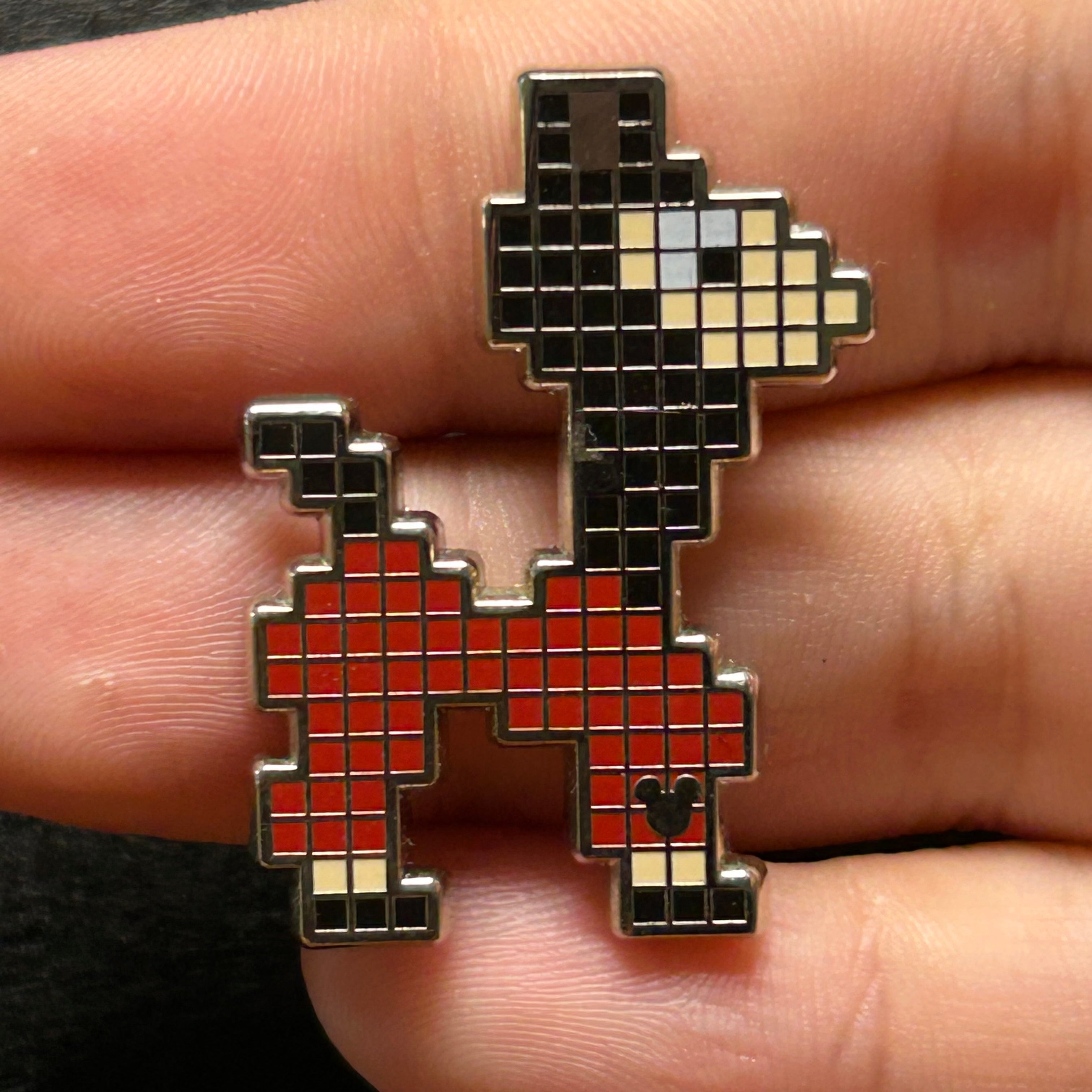 2019 - Kuzco Llama - Pixel series - Hidden Disney - Disney Pin