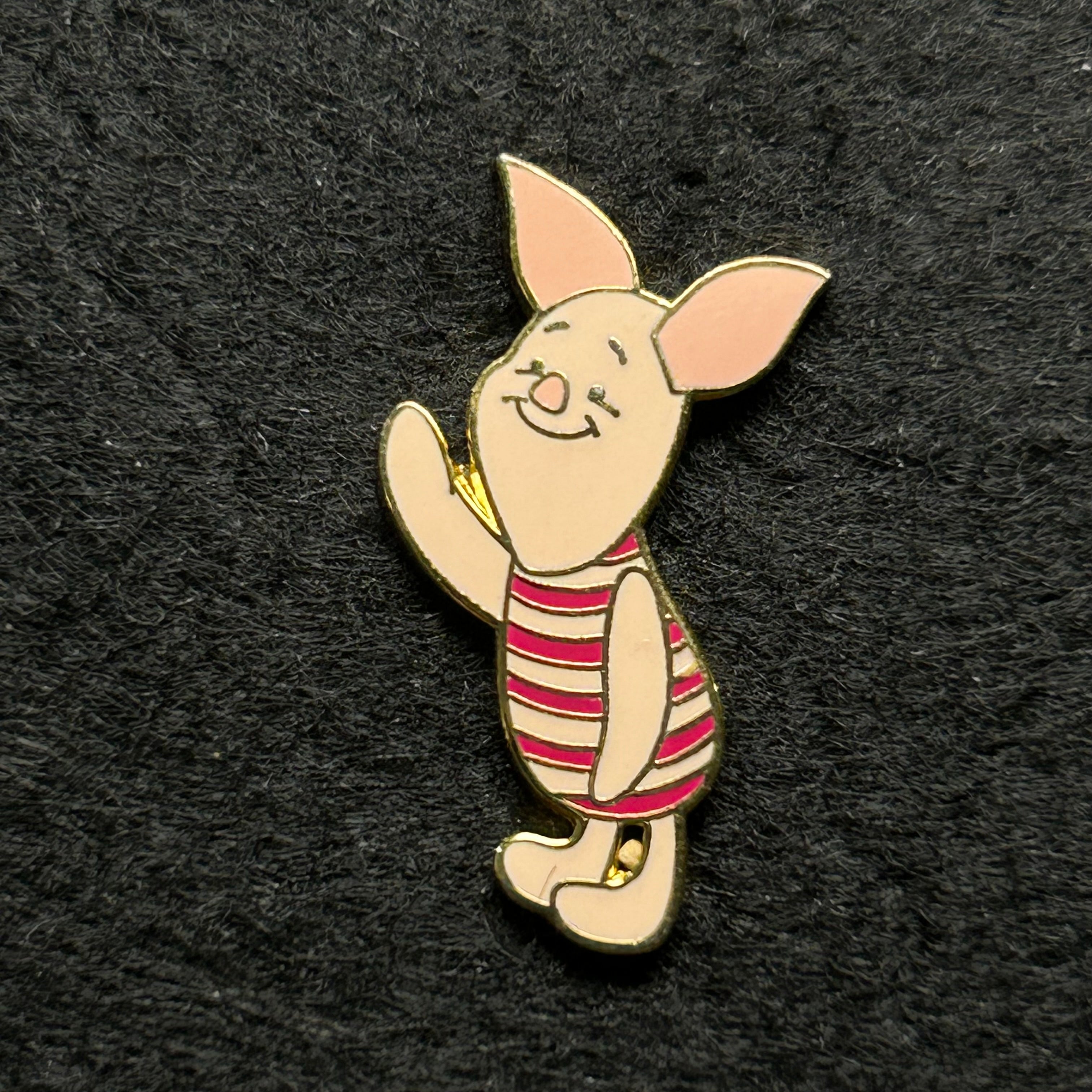 Piglet - Waving - Winnie the Pooh - Disney Pin