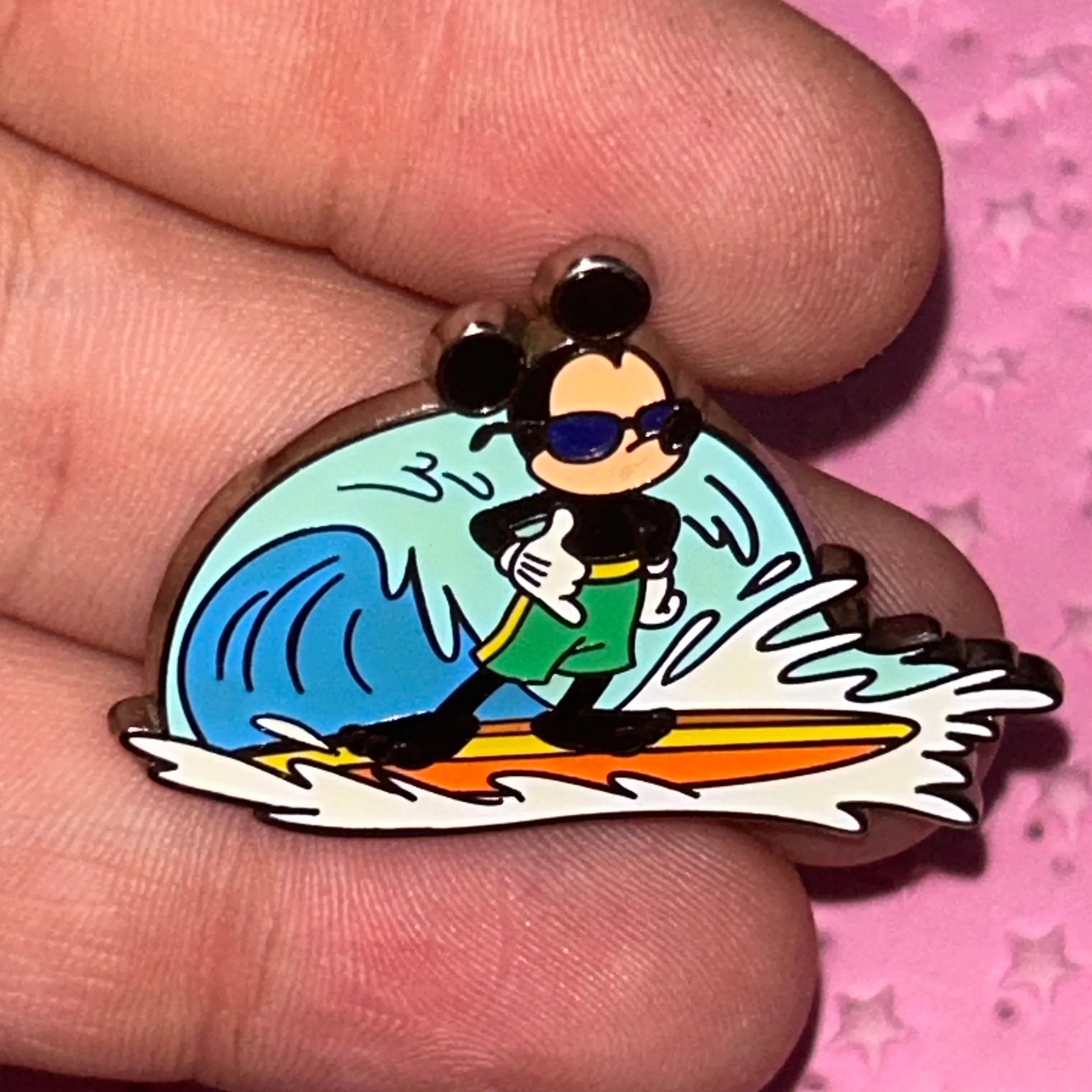 2012 - Mickey Mouse - Surfing - Cool Character Pin