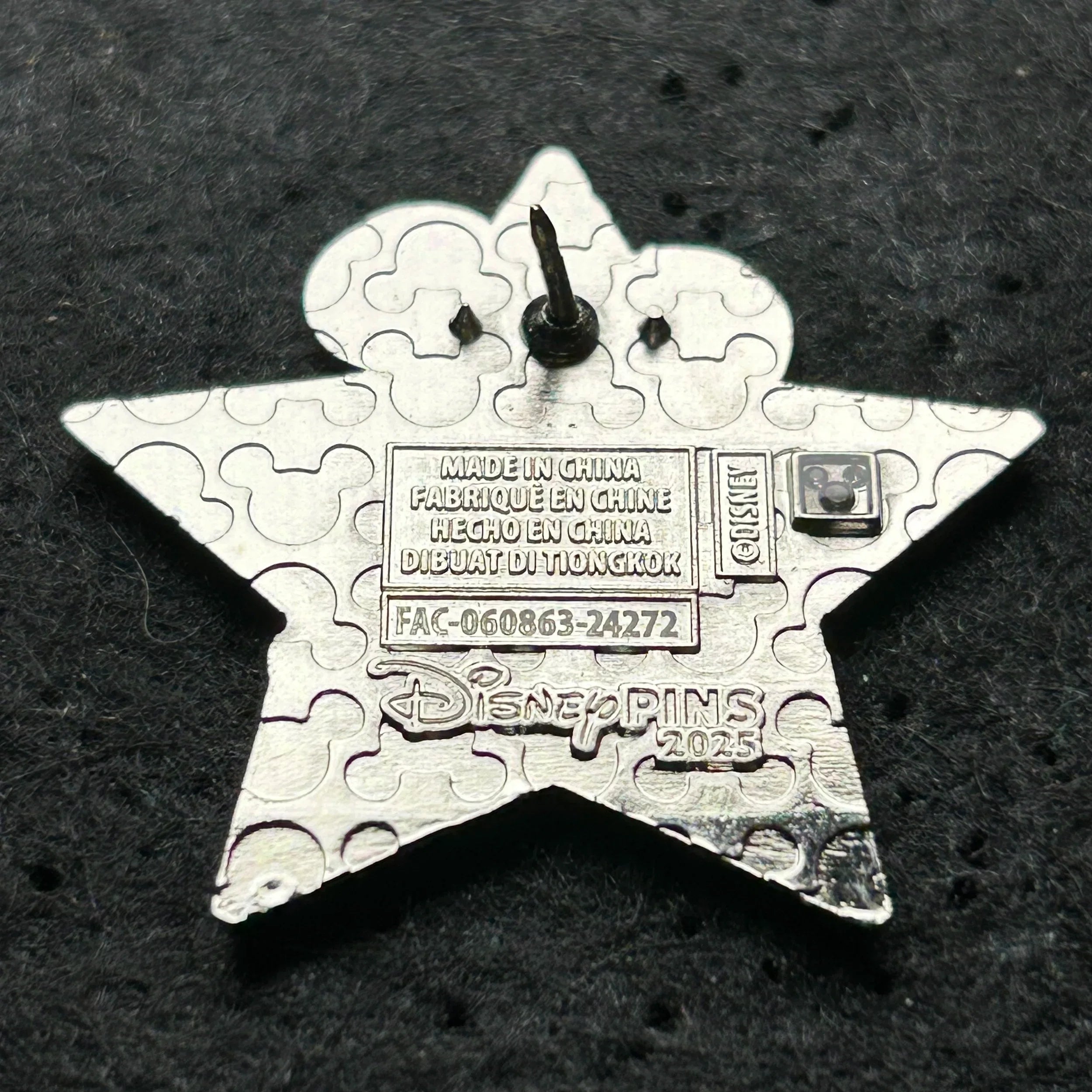 2025 - Mickey Mouse - Pin Trader - Green Star - Starter Series - Disney Pin
