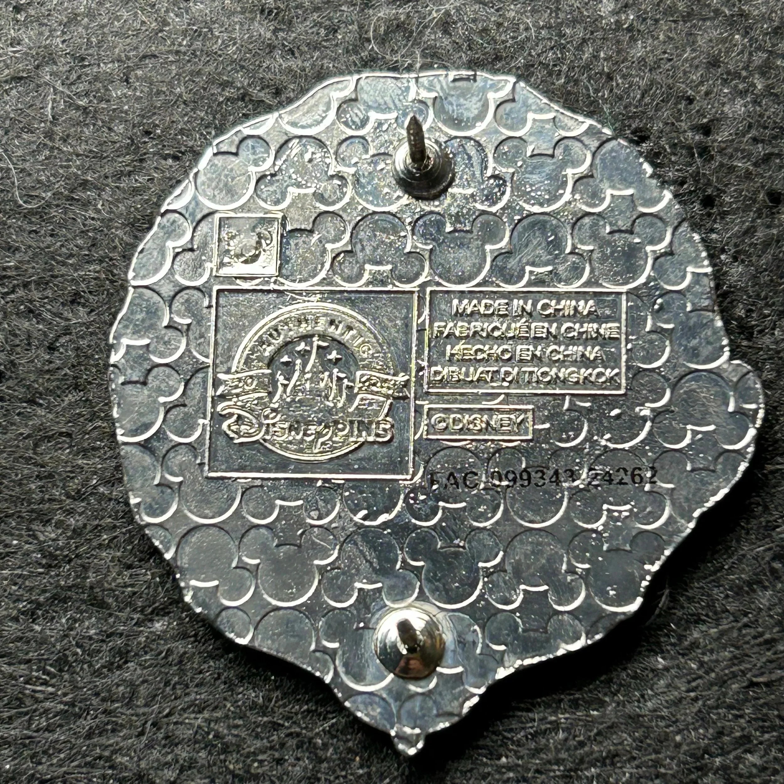 2024 - Stitch - Adventureland - Mystery Pin