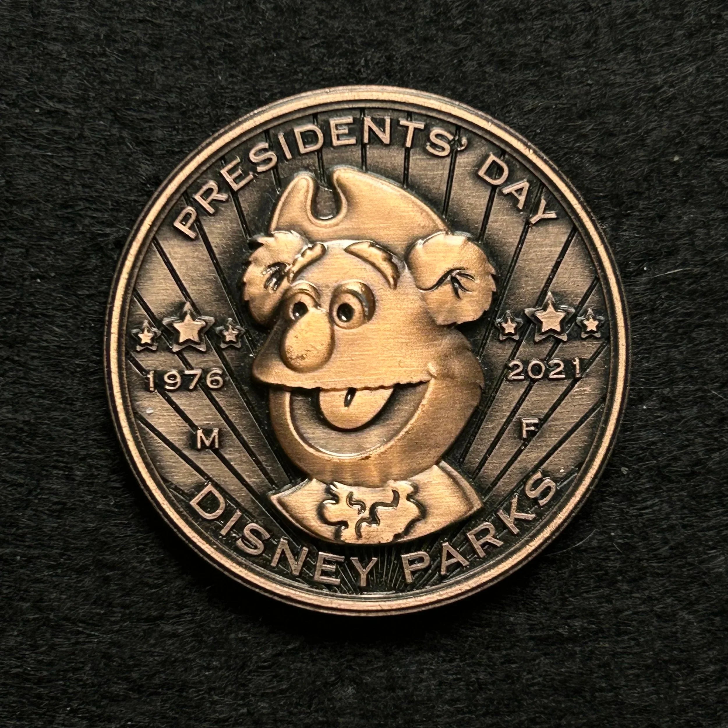 2021 - LE 3,000 - Fozzie Bear President’s Day - Muppets - Disney Pin