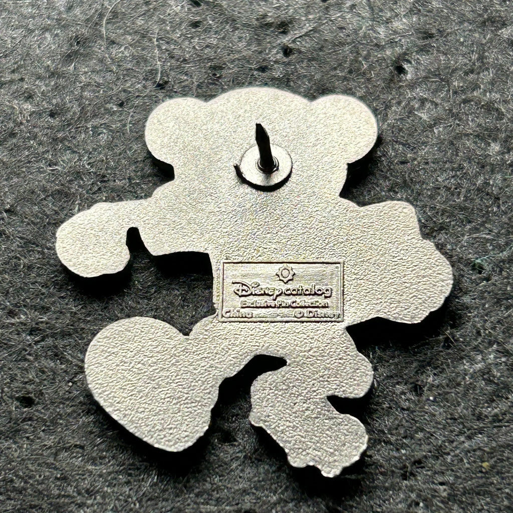 2003 - Mickey Mouse - Sport Series: Football - LE 3,000 - Disney Pin