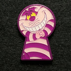 Loungefly - Cheshire Cat Keyhole - Alice in Wonderland - Disney Pin