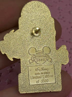 2002 - Mickey Mouse - Arbor Day - LE 3,500 - Disney Pin